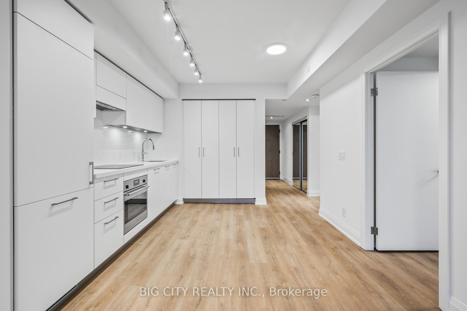 Photo 2 of 36 Brentcliffe Road, Unit 714