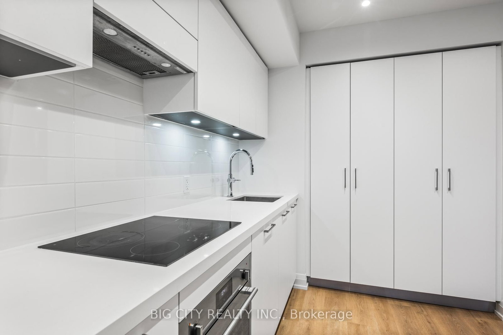 Photo 6 of 36 Brentcliffe Road, Unit 714