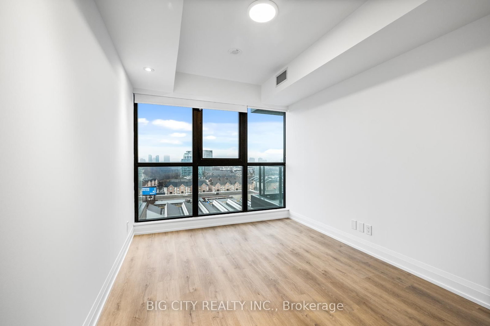 Photo 17 of 36 Brentcliffe Road, Unit 714
