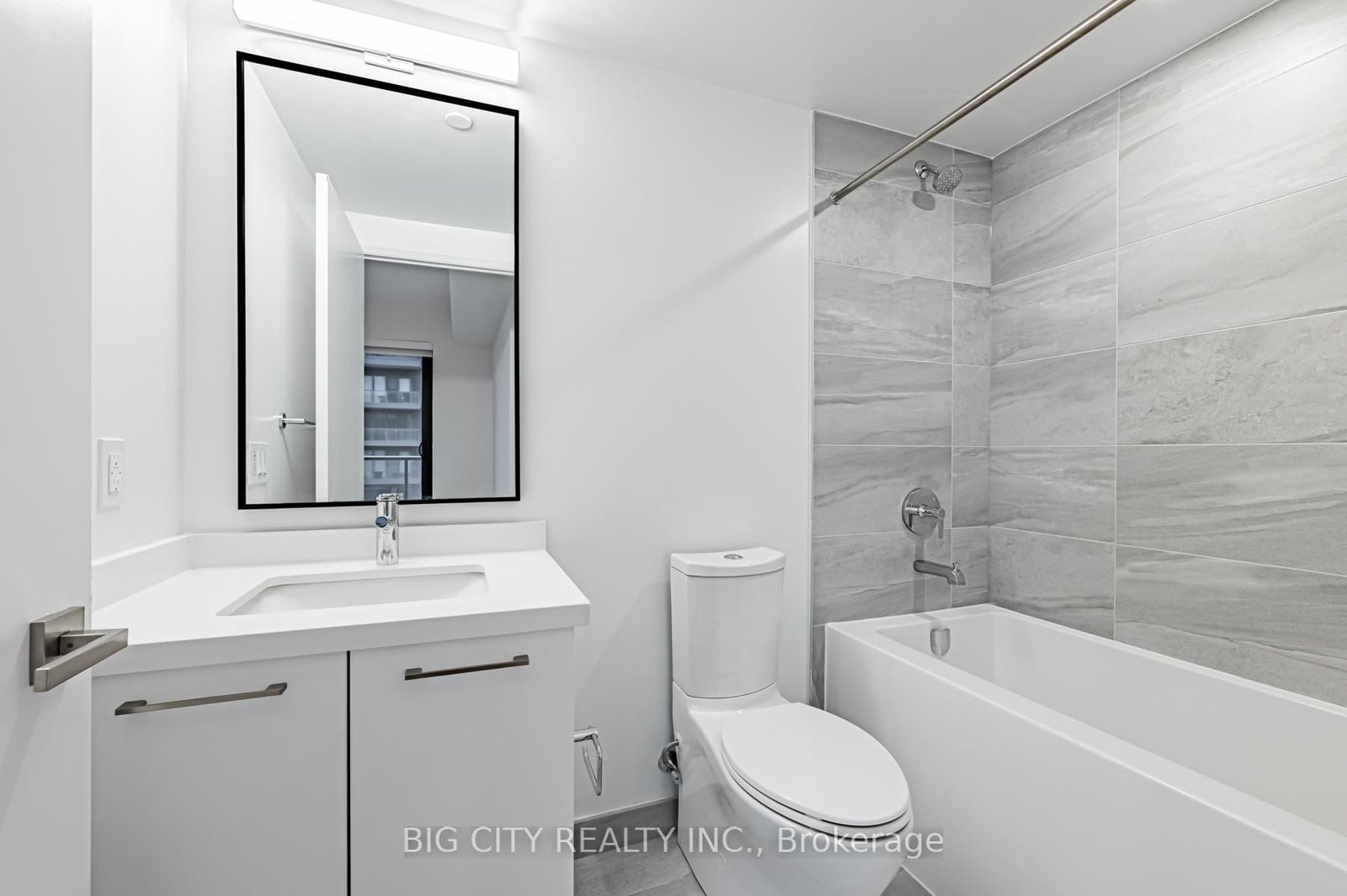 Photo 17 of 36 Brentcliffe Road, Unit 801