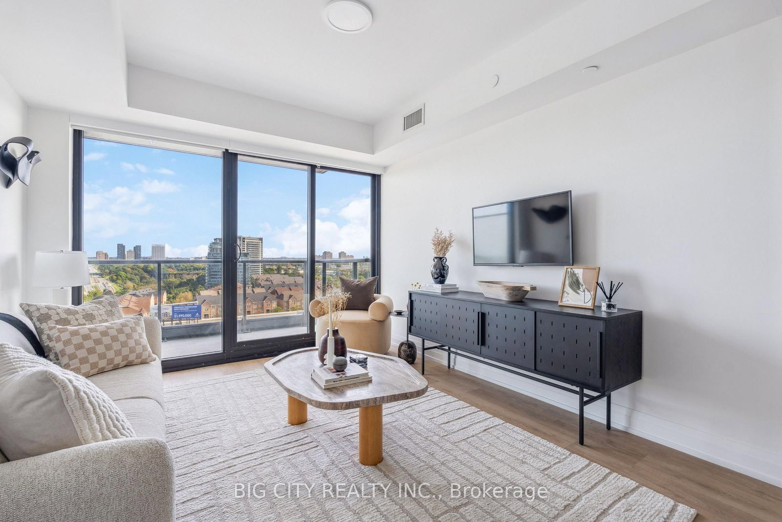 Photo 5 of 36 Brentcliffe Road, Unit 811