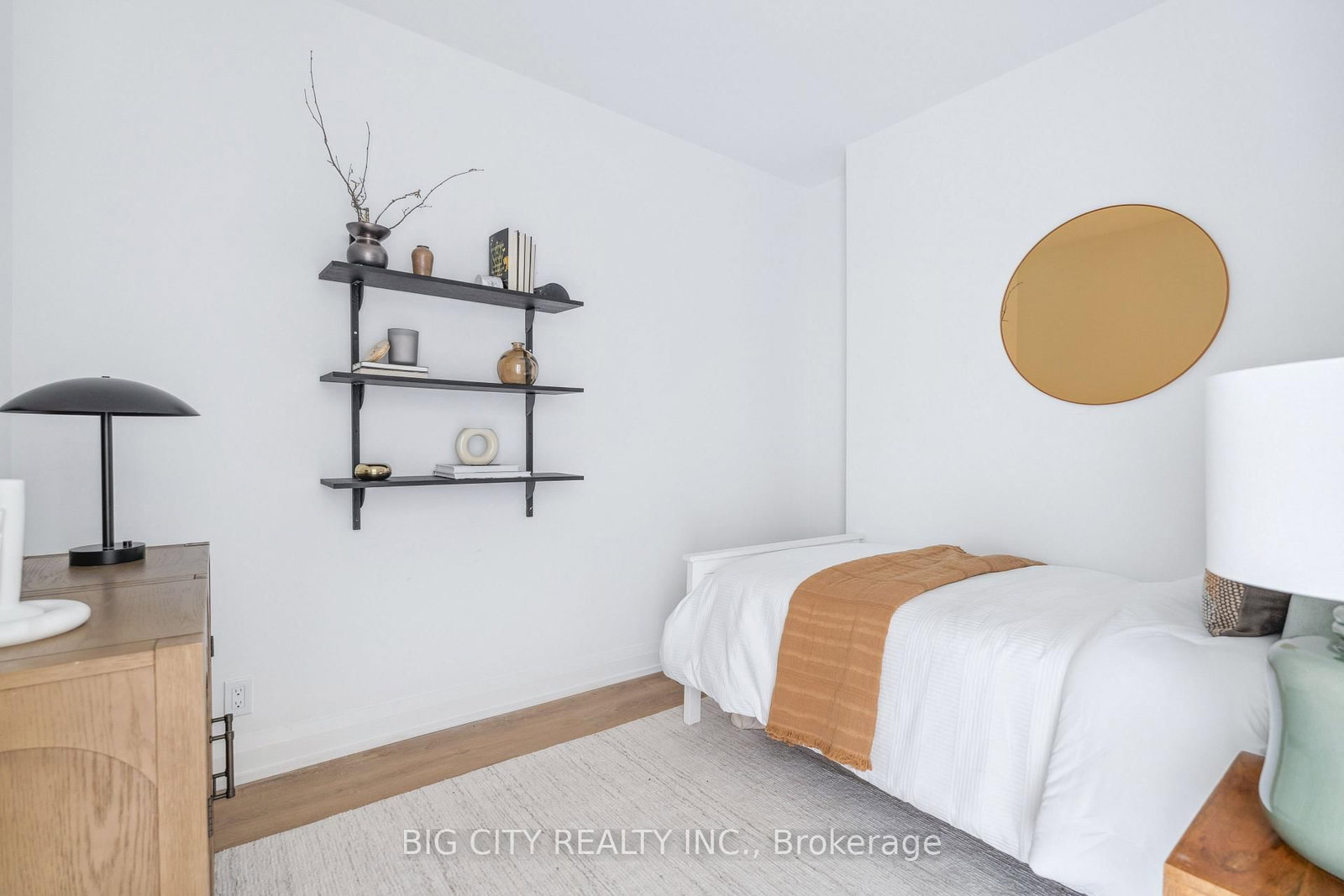 Photo 12 of 36 Brentcliffe Road, Unit 811