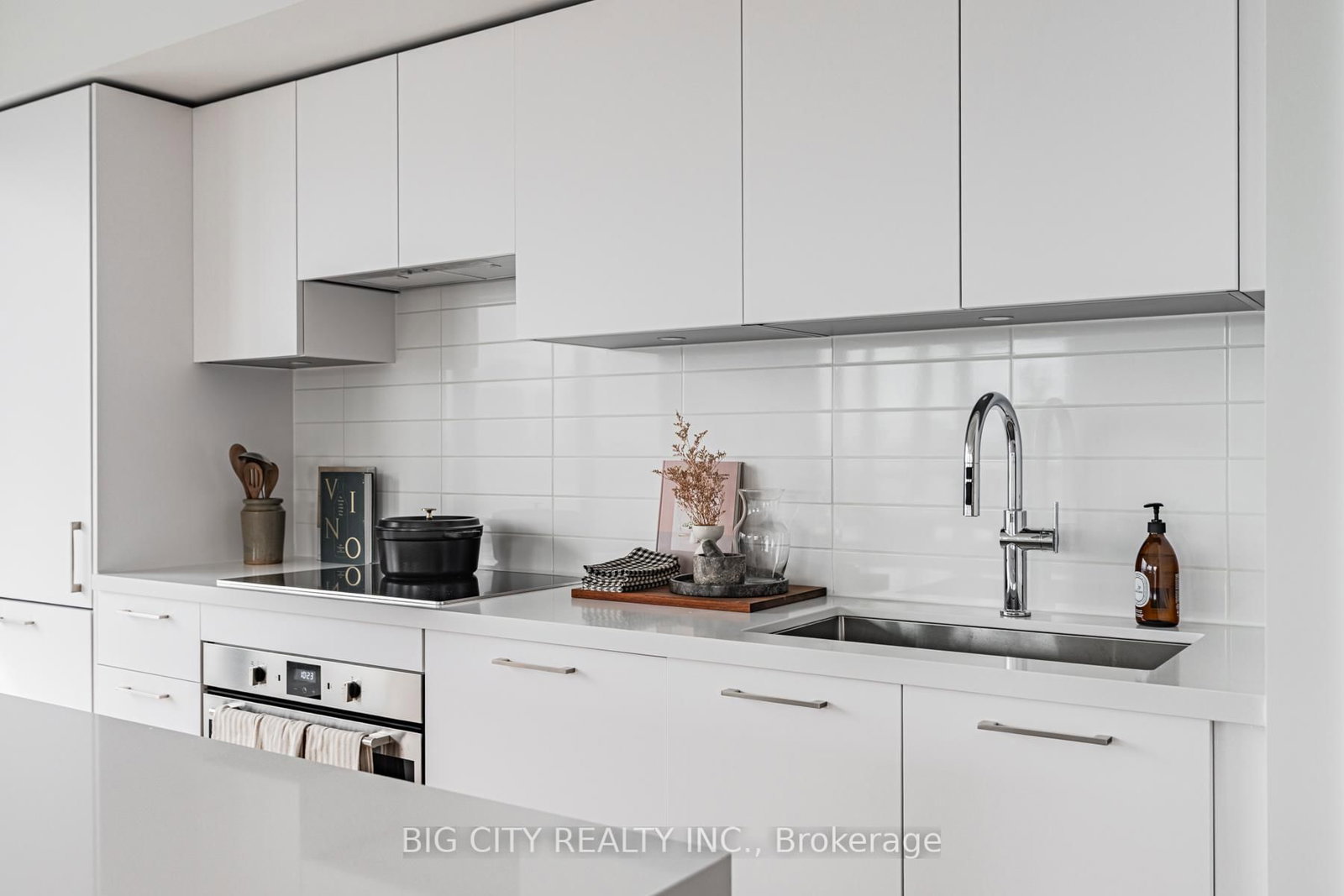 Photo 13 of 36 Brentcliffe Road, Unit 816
