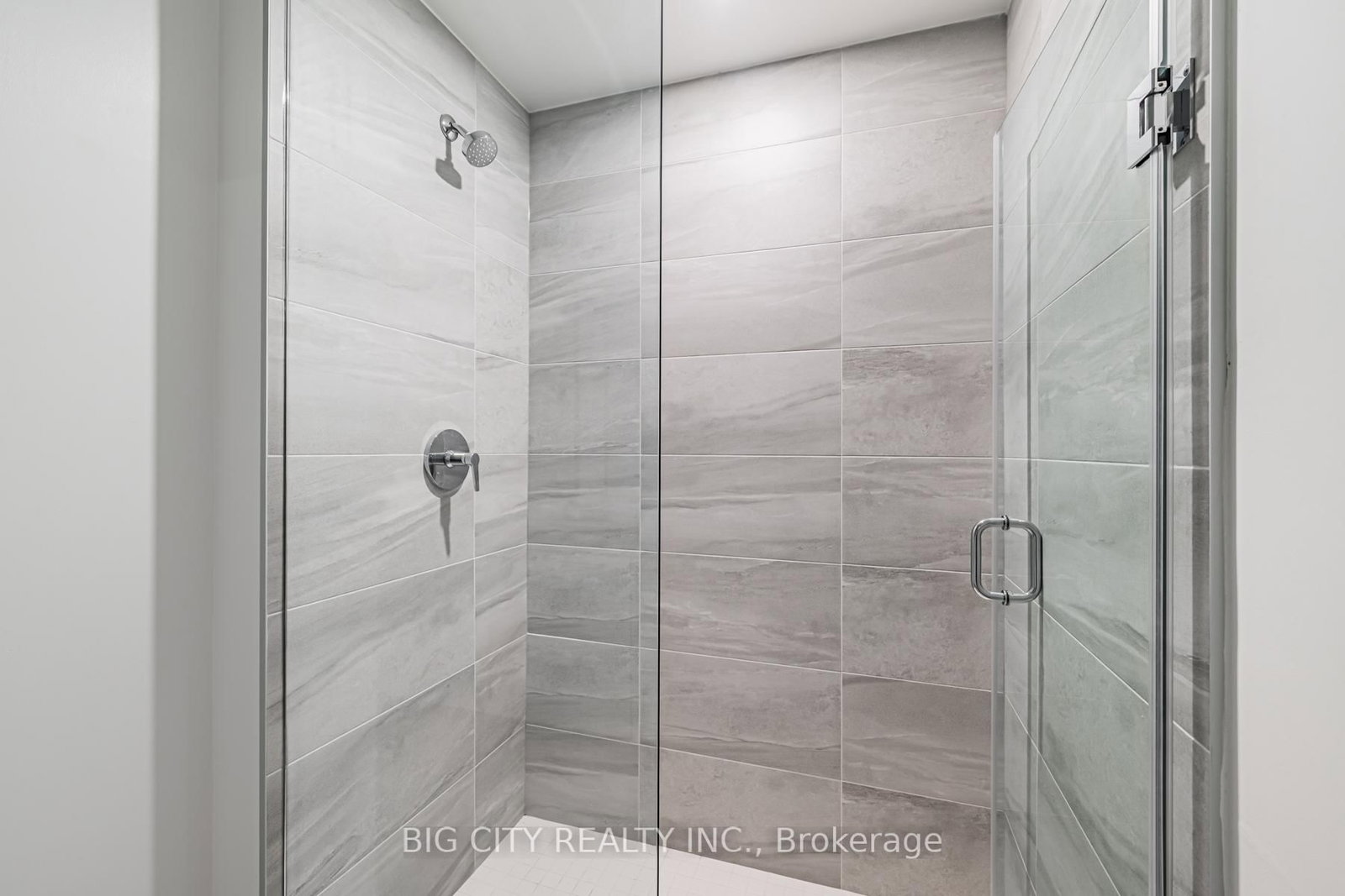 Photo 30 of 36 Brentcliffe Road, Unit 816
