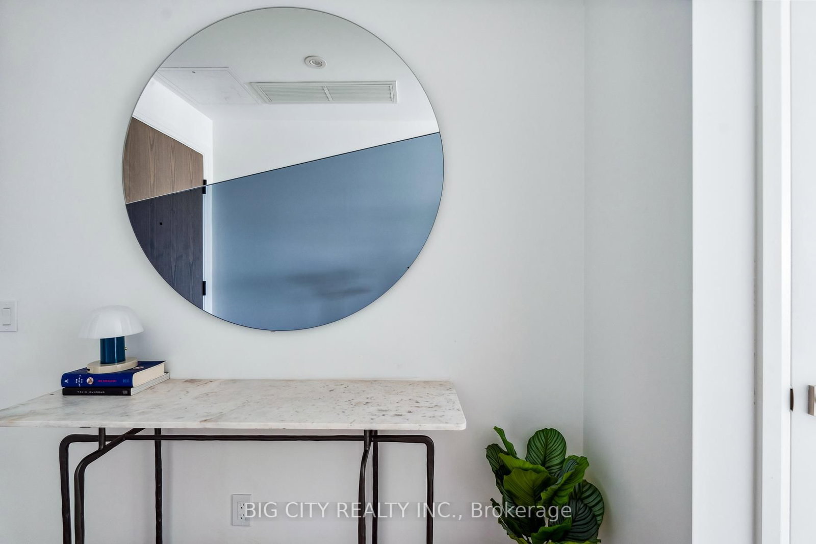 Photo 3 of 36 Brentcliffe Road, Unit 1110