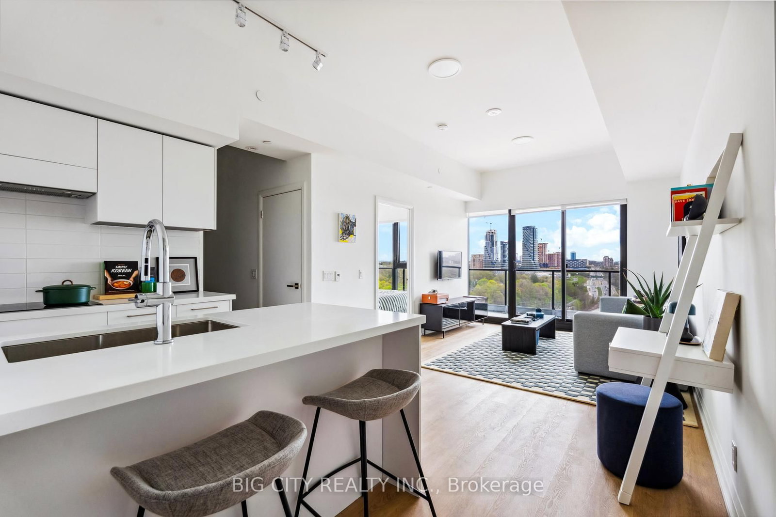 Photo 5 of 36 Brentcliffe Road, Unit 1110
