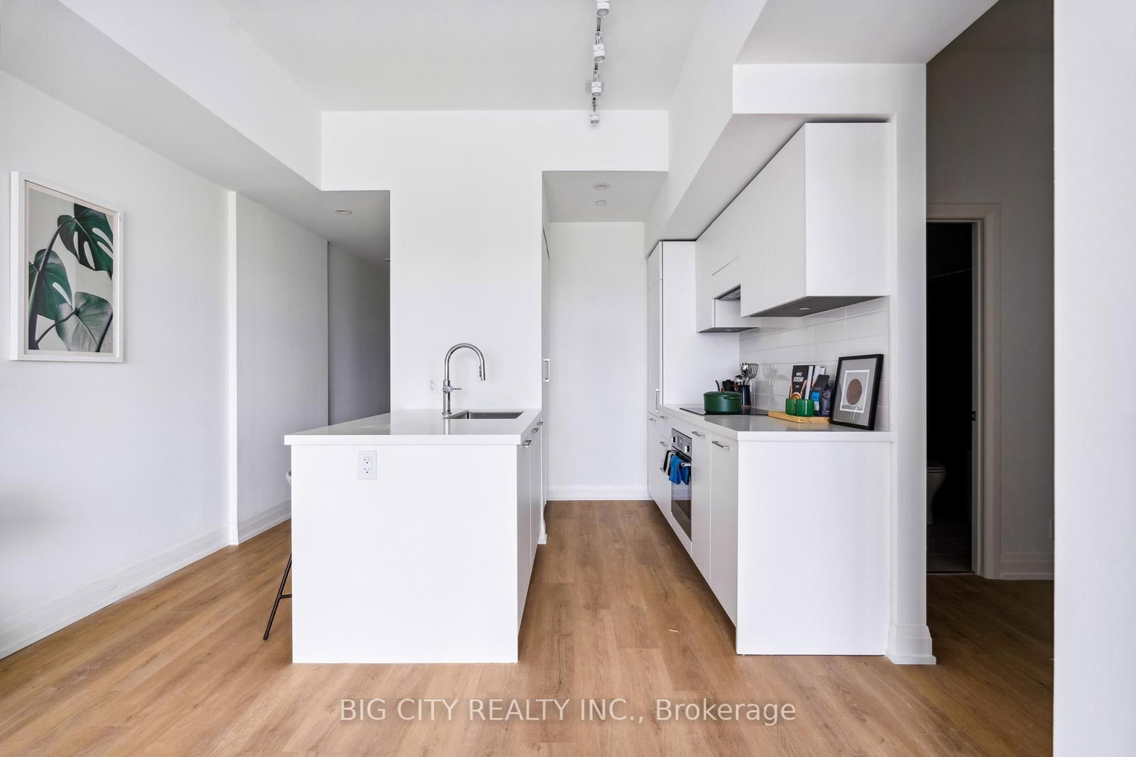 Photo 7 of 36 Brentcliffe Road, Unit 1110