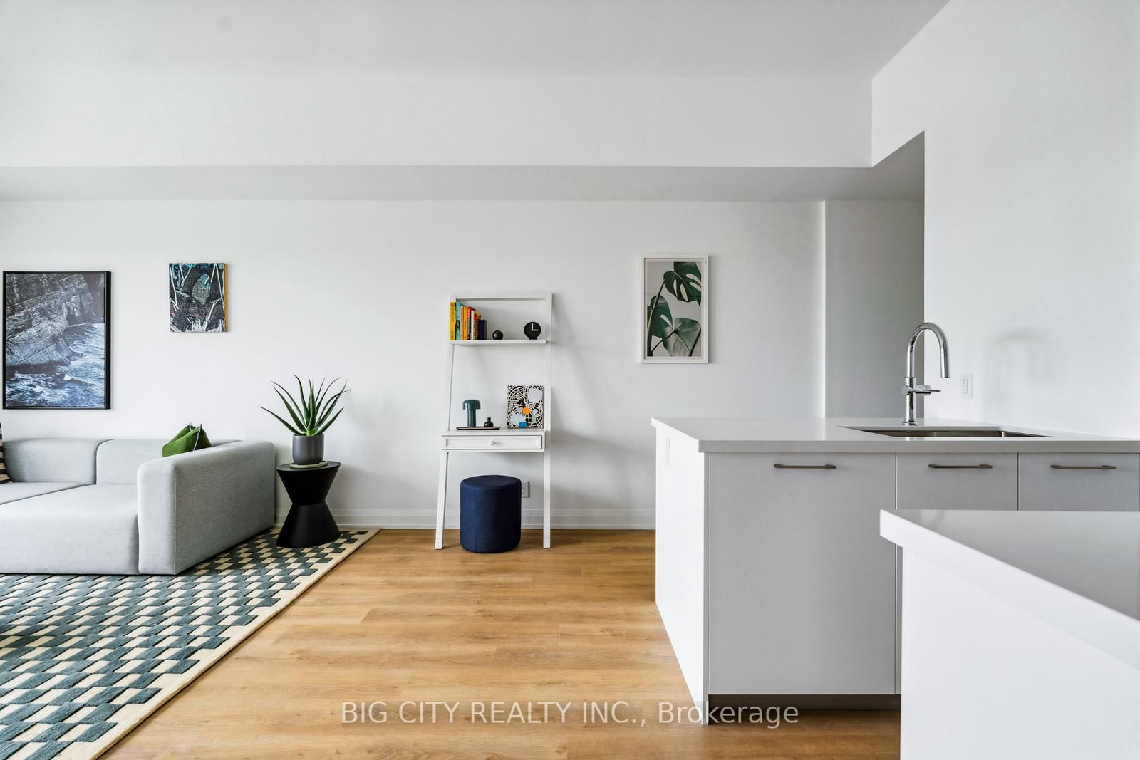 Photo 8 of 36 Brentcliffe Road, Unit 1110