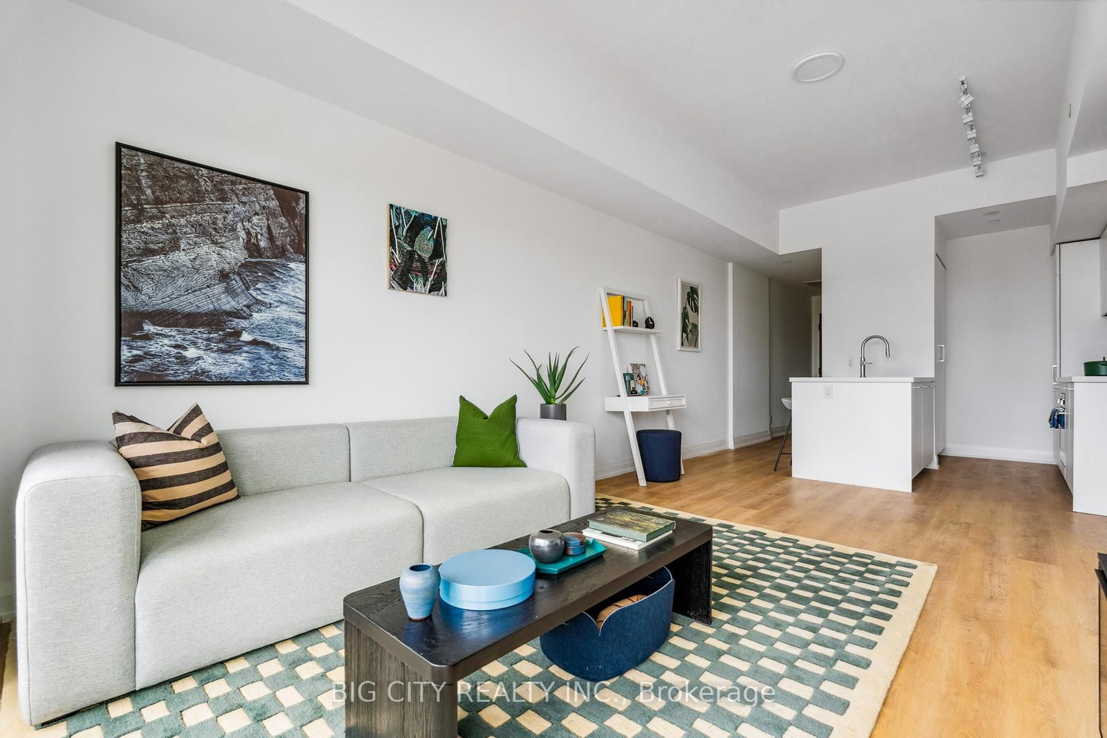Photo 16 of 36 Brentcliffe Road, Unit 1110