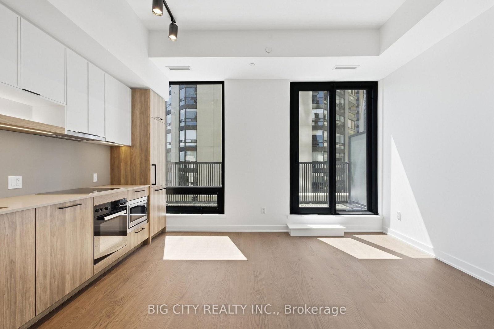 Photo 8 of 91 Montclair Avenue, Unit 829