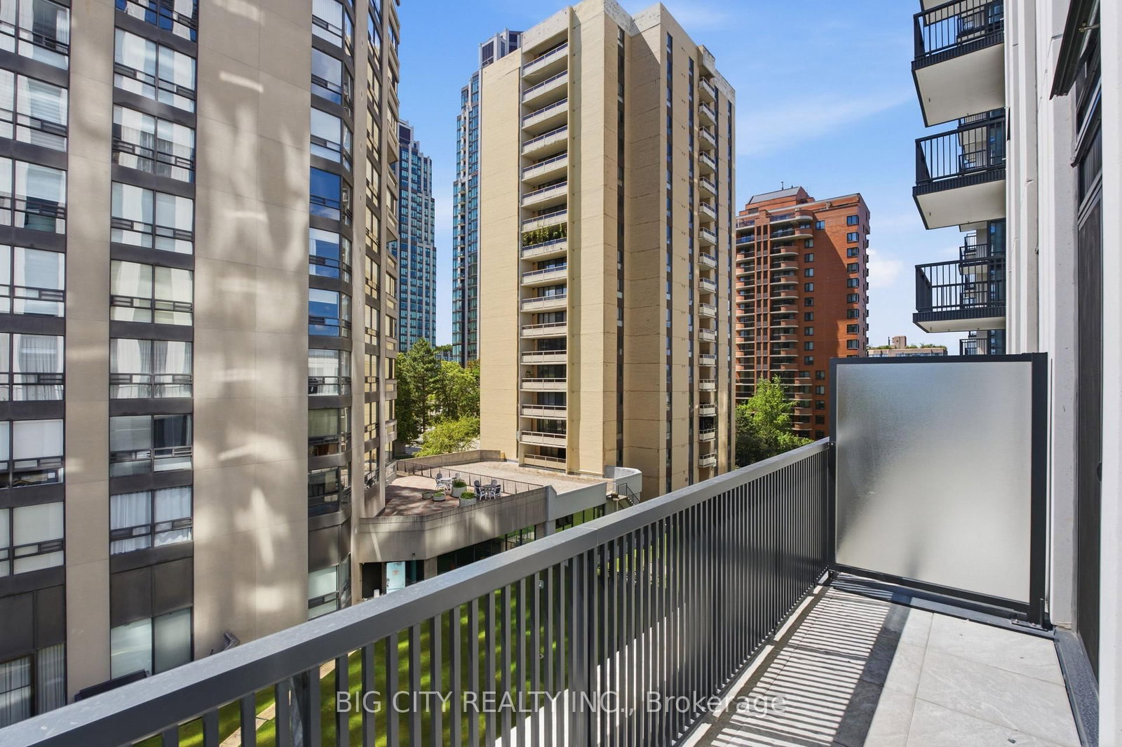 Photo 13 of 91 Montclair Avenue, Unit 829