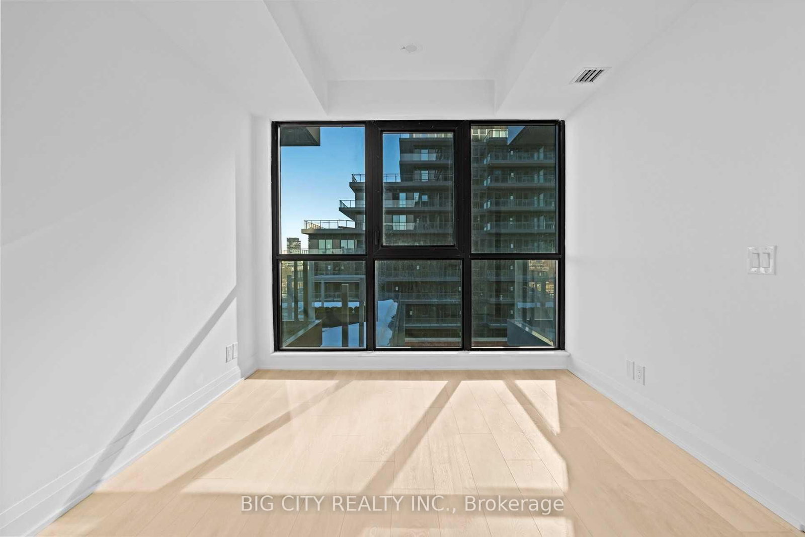 Photo 17 of 33 Frederick Todd Way, Unit 1008