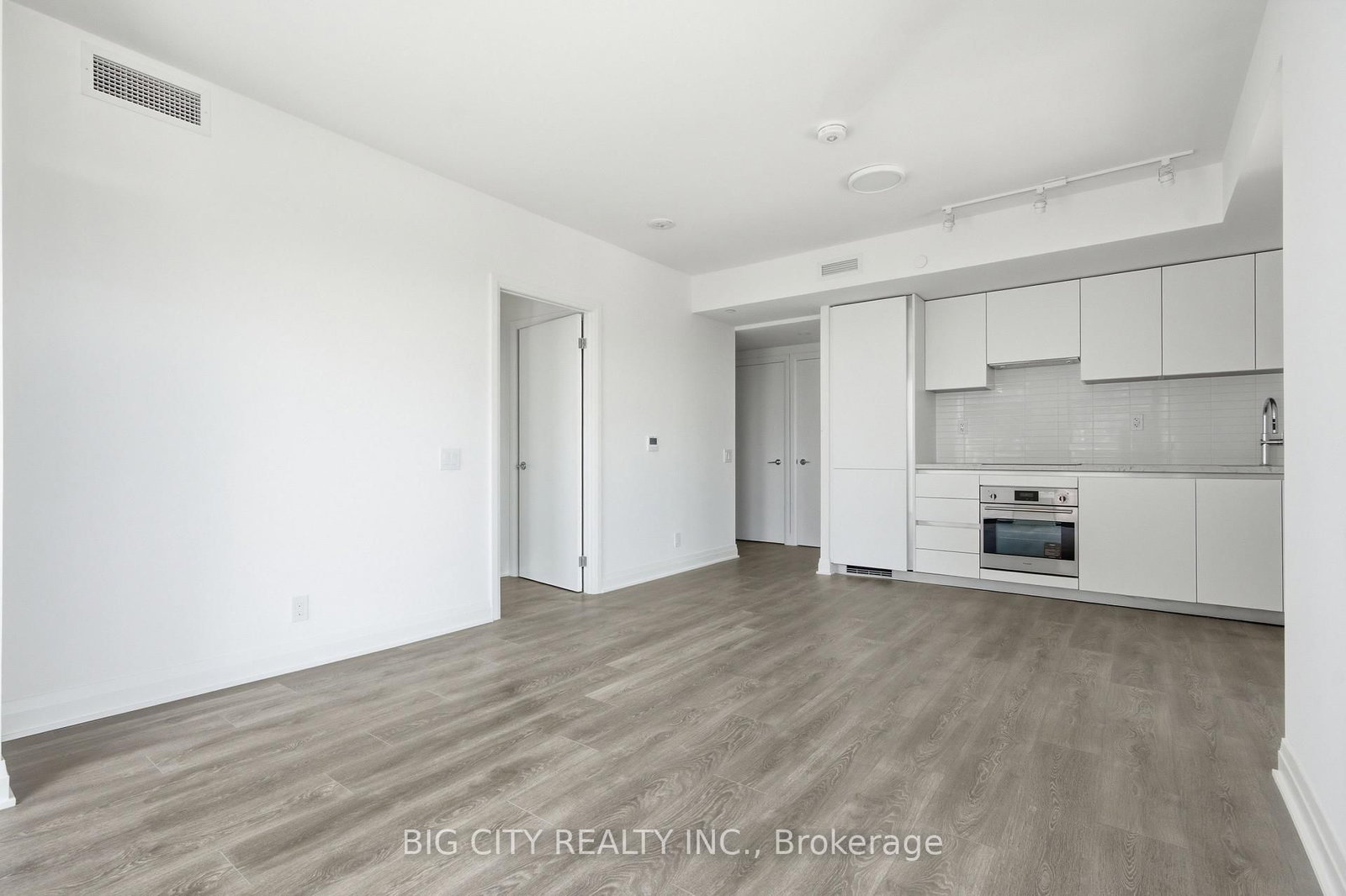 Photo 3 of 25 Frederick Todd Way, Unit 904