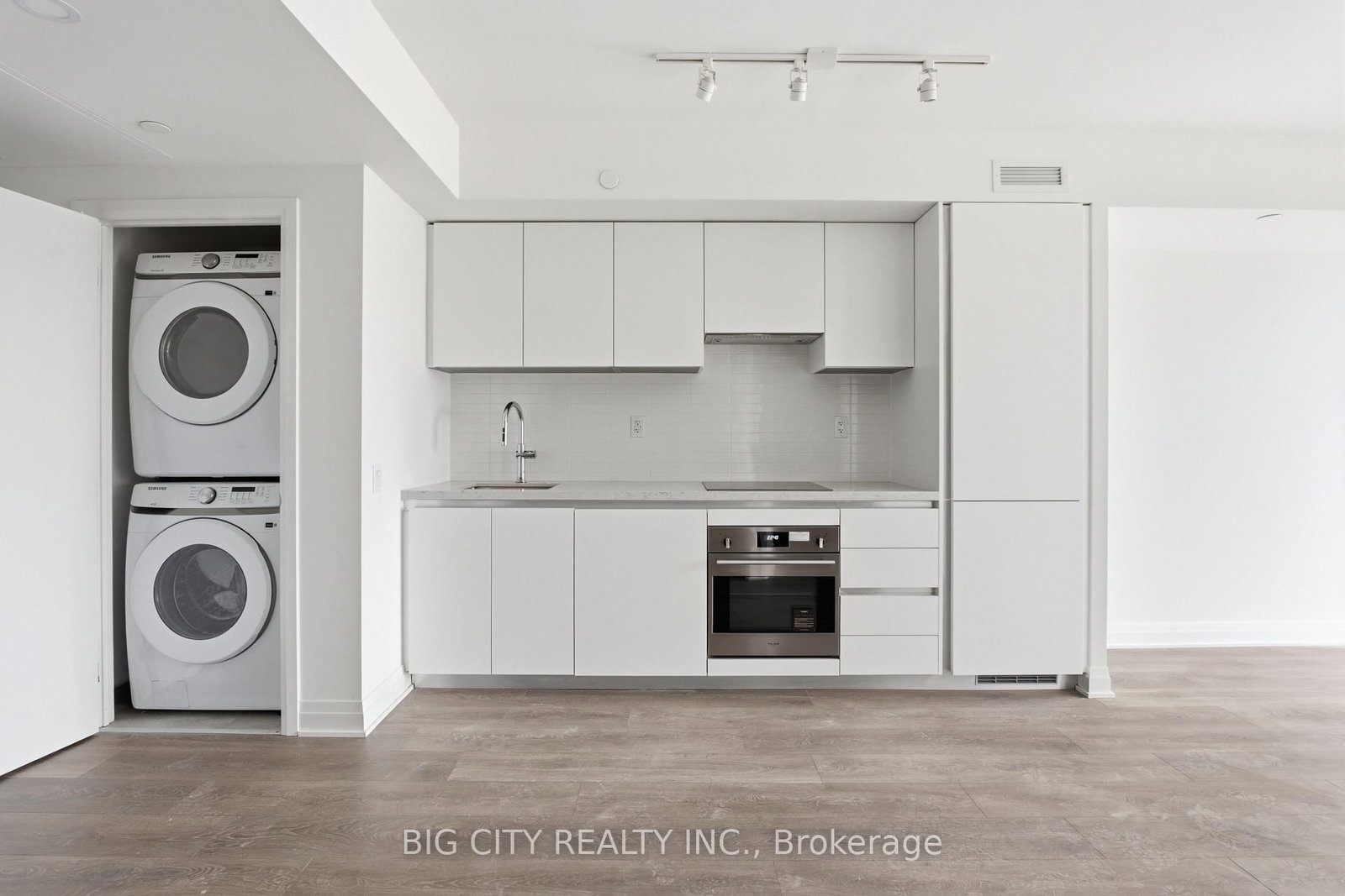 Photo 3 of 25 Frederick Todd Way, Unit 1109