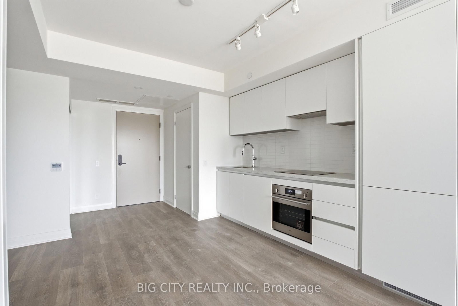 Photo 4 of 25 Frederick Todd Way, Unit 1109