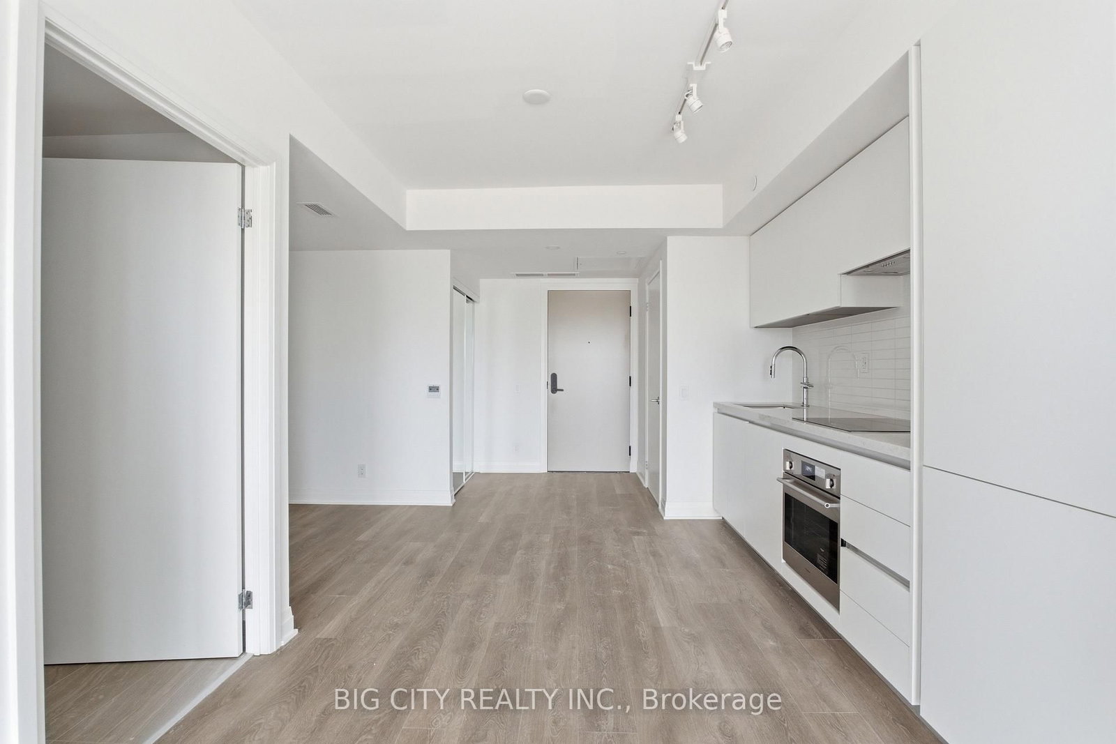 Photo 5 of 25 Frederick Todd Way, Unit 1109