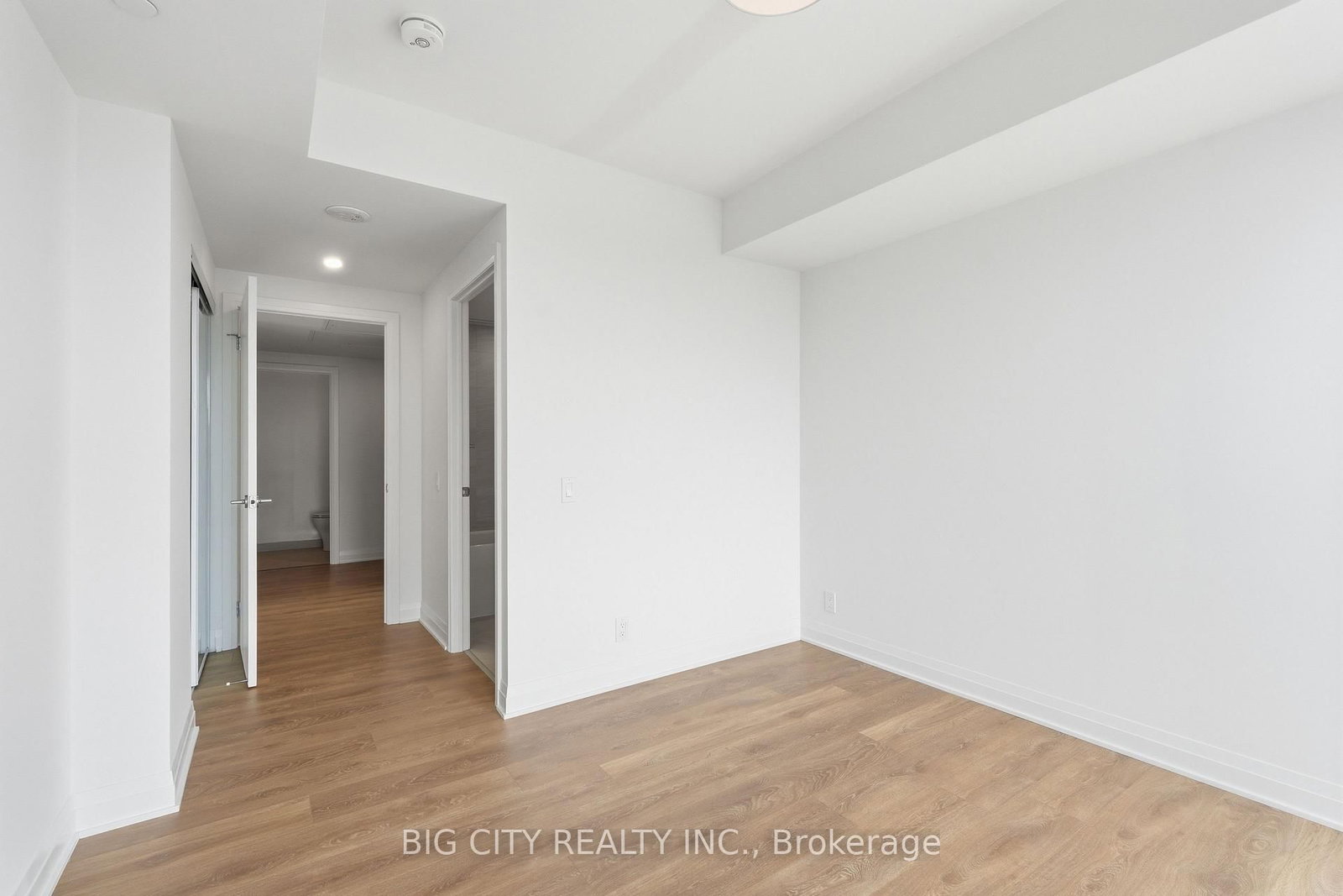 Photo 11 of 25 Frederick Todd Way, Unit 902