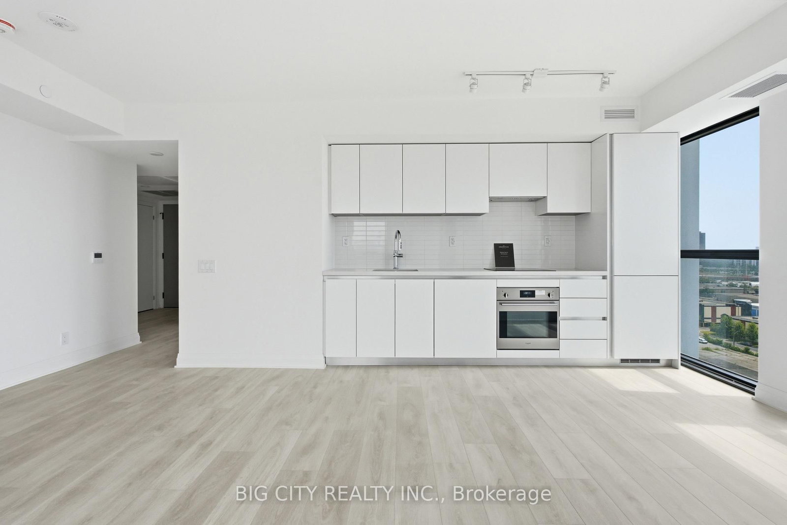 Photo 5 of 25 Frederick Todd Way, Unit 1502