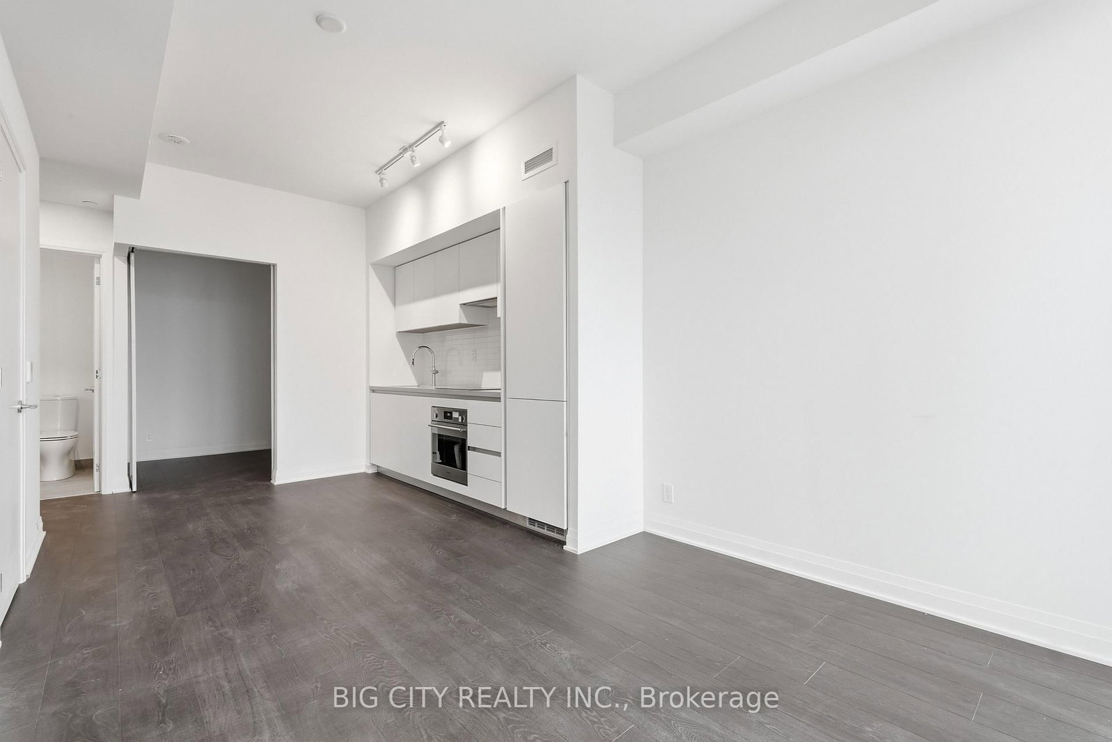 Photo 10 of 25 Frederick Todd Way, Unit 1001