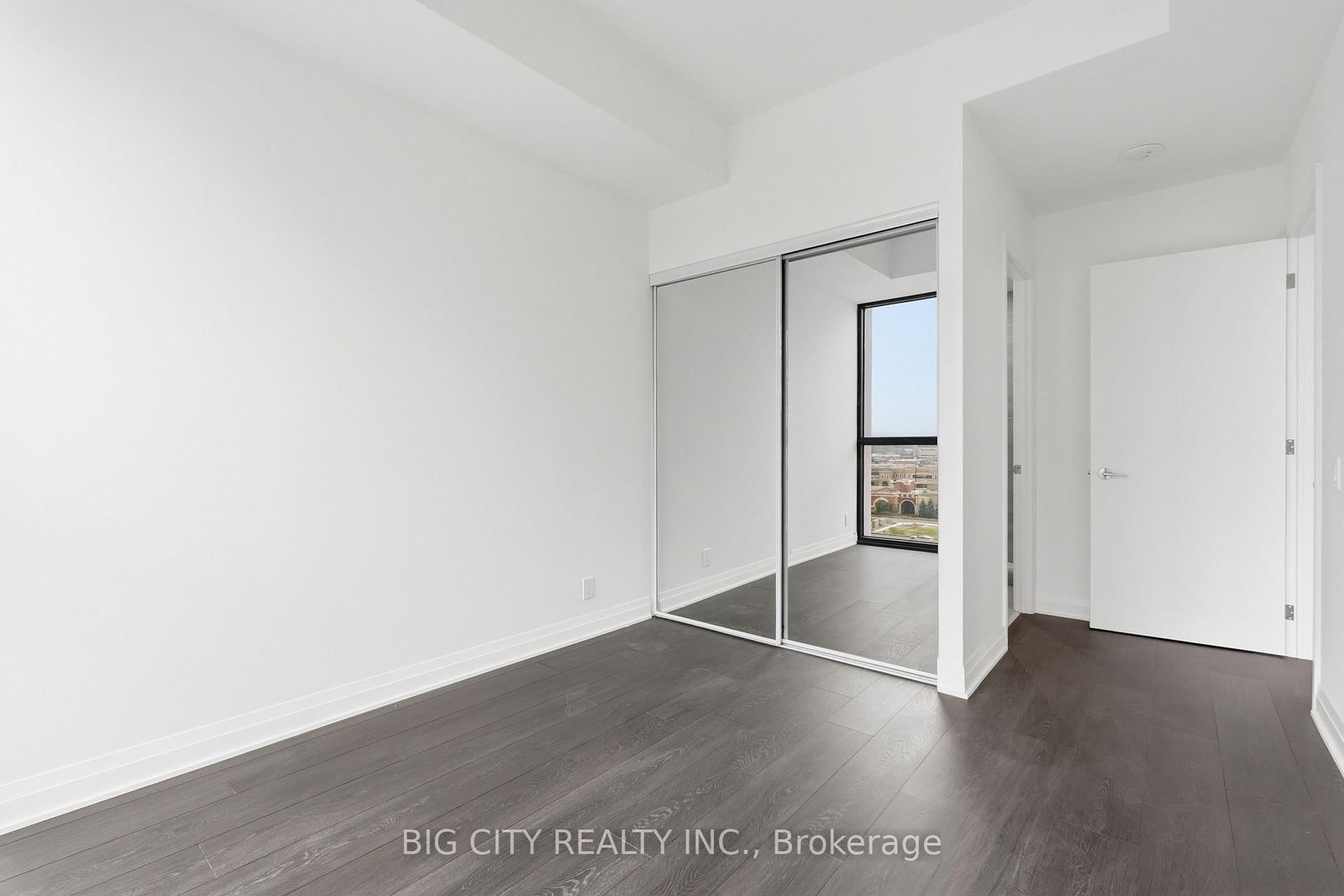 Photo 17 of 25 Frederick Todd Way, Unit 1001