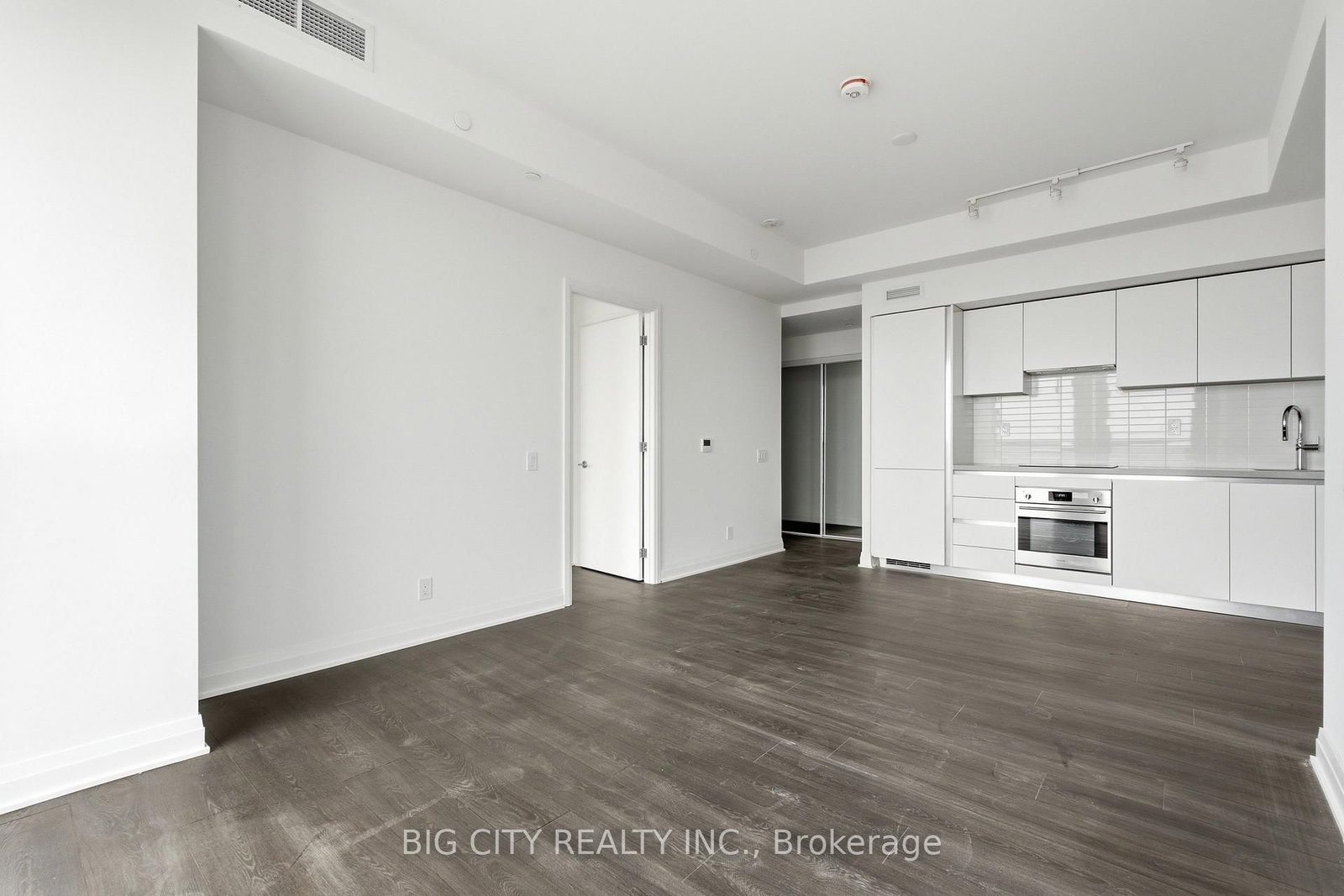 Photo 10 of 25 Frederick Todd Way, Unit 1010