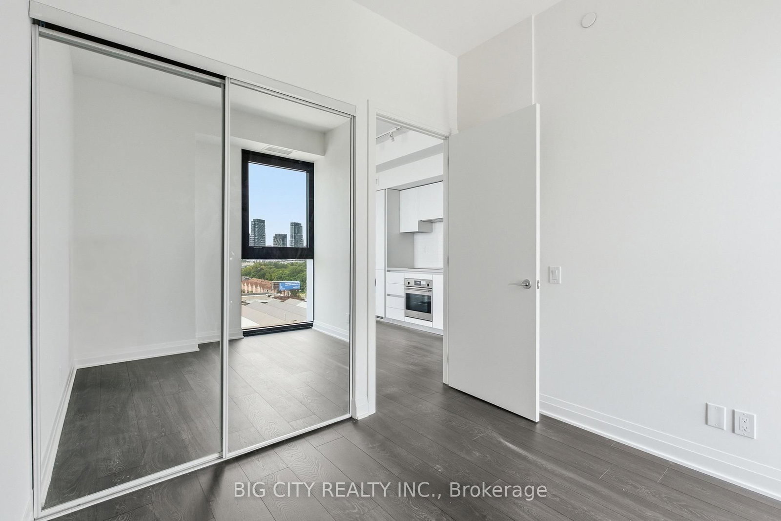 Photo 18 of 25 Frederick Todd Way, Unit 1010