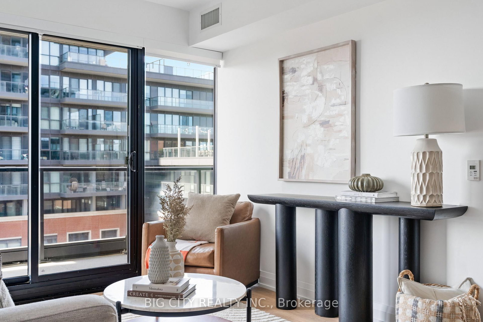 Photo 11 of 36 Brentcliffe Road, Unit 902