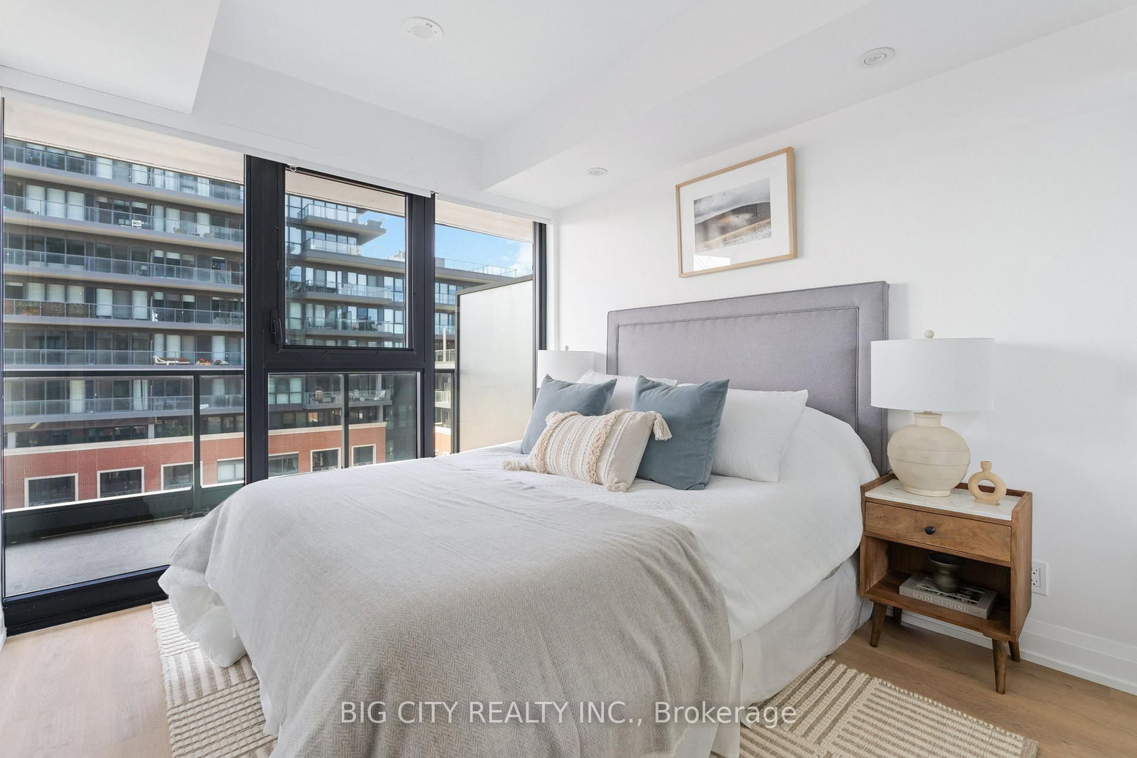 Photo 13 of 36 Brentcliffe Road, Unit 902