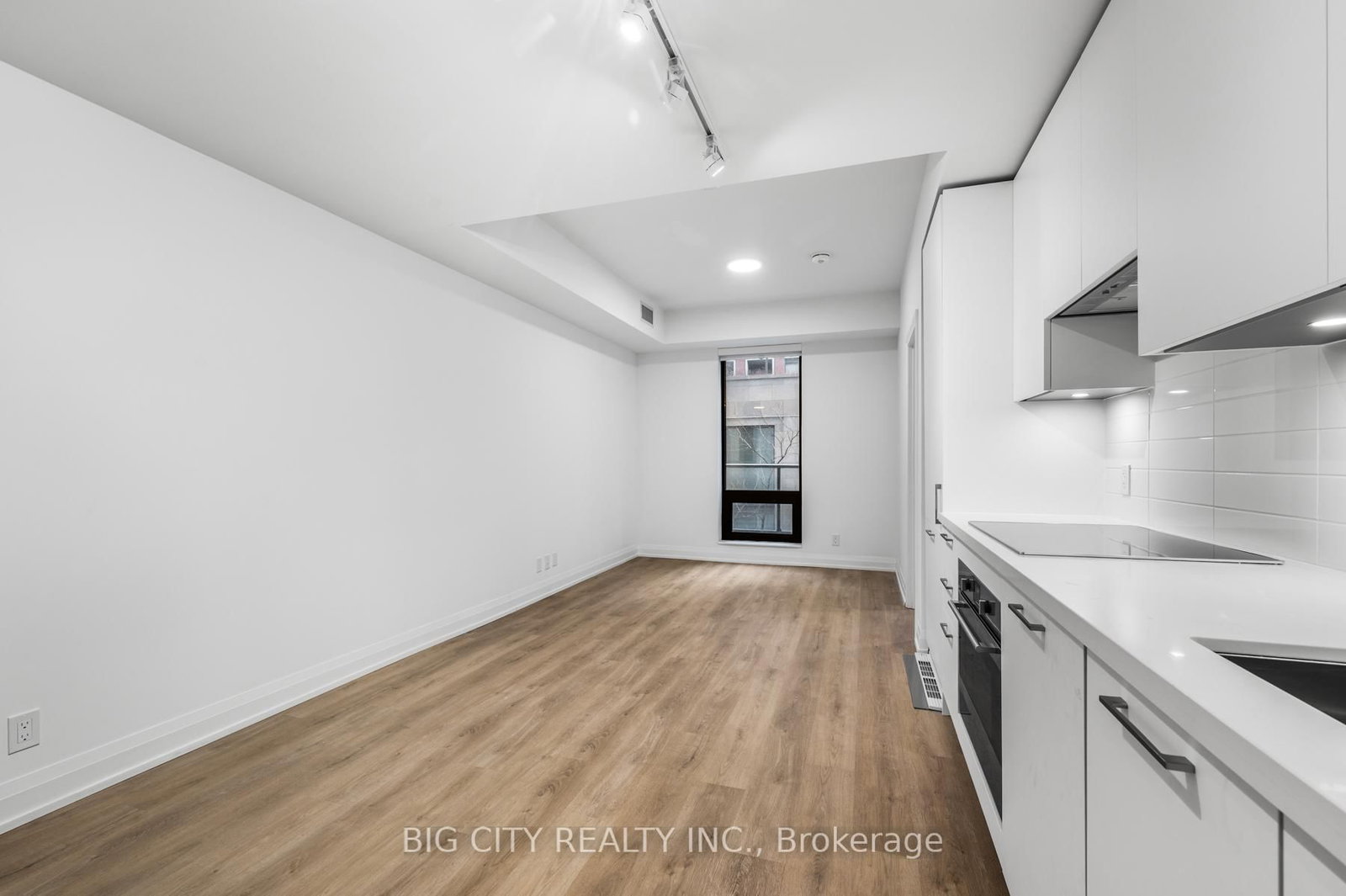 Photo 6 of 36 Brentcliffe Road, Unit M04