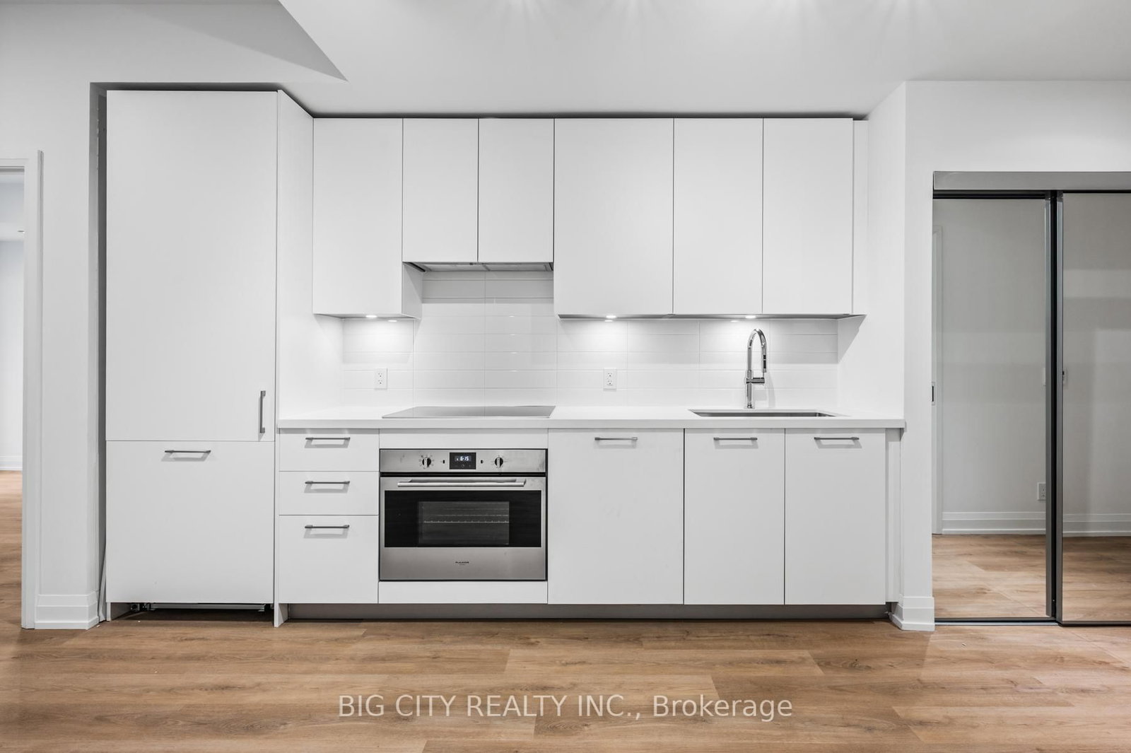 Photo 8 of 36 Brentcliffe Road, Unit M04
