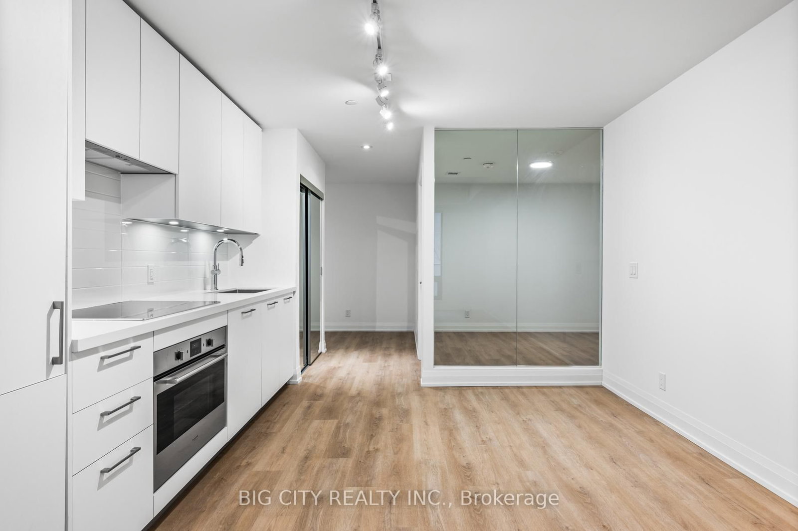 Photo 11 of 36 Brentcliffe Road, Unit M04