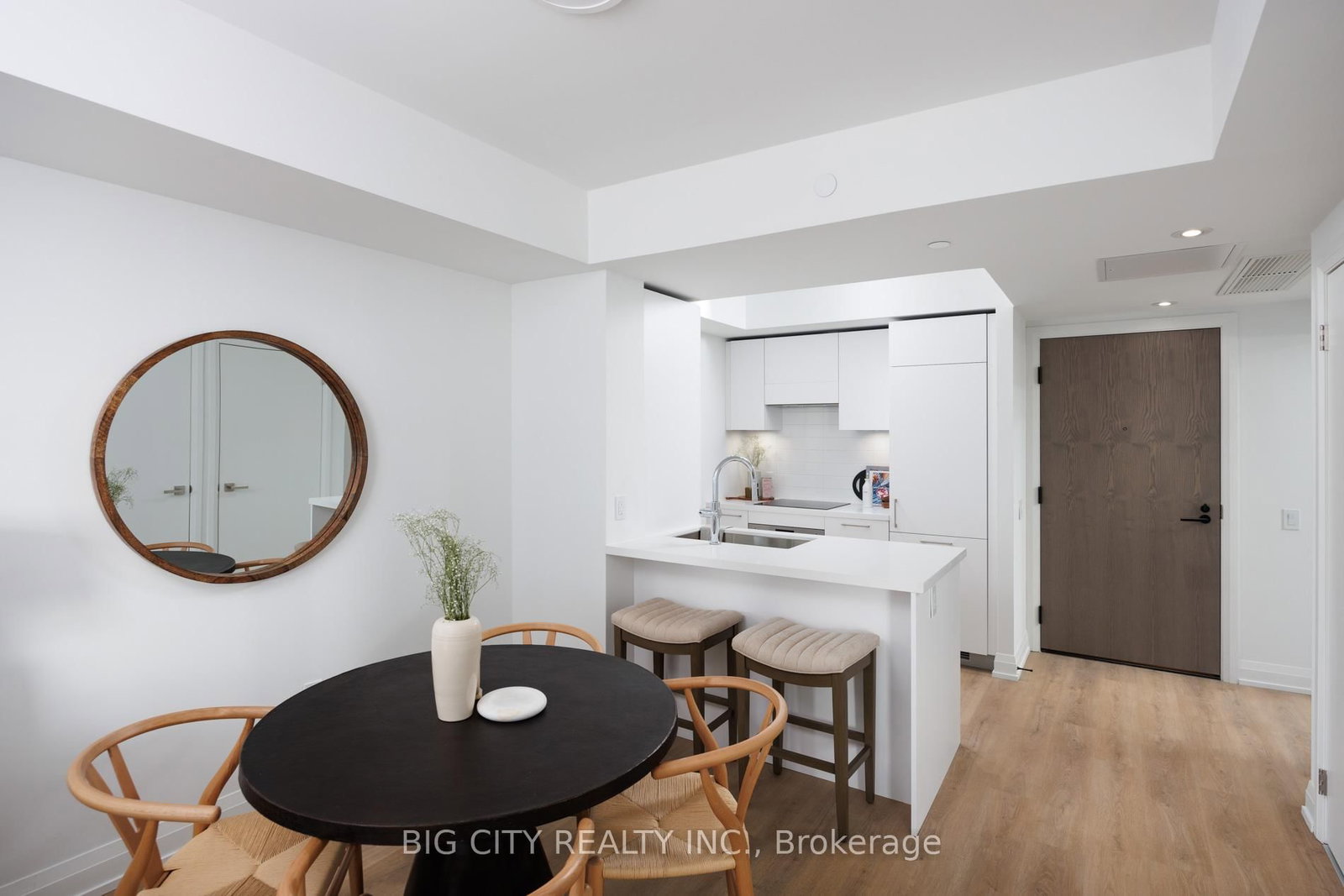 Photo 4 of 36 Brentcliffe Road, Unit 1403