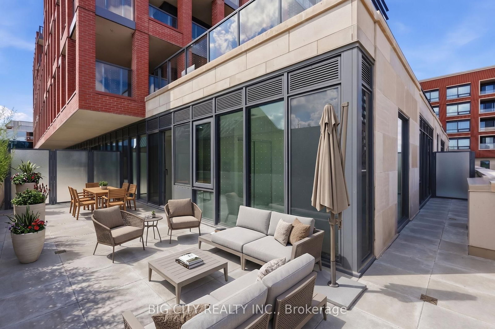 25 Frederick Todd Way, Unit 213