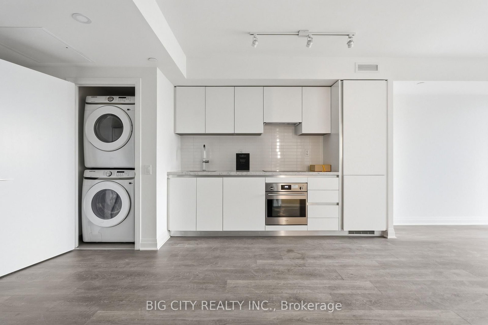 Photo 5 of 25 Frederick Todd Way, Unit 609