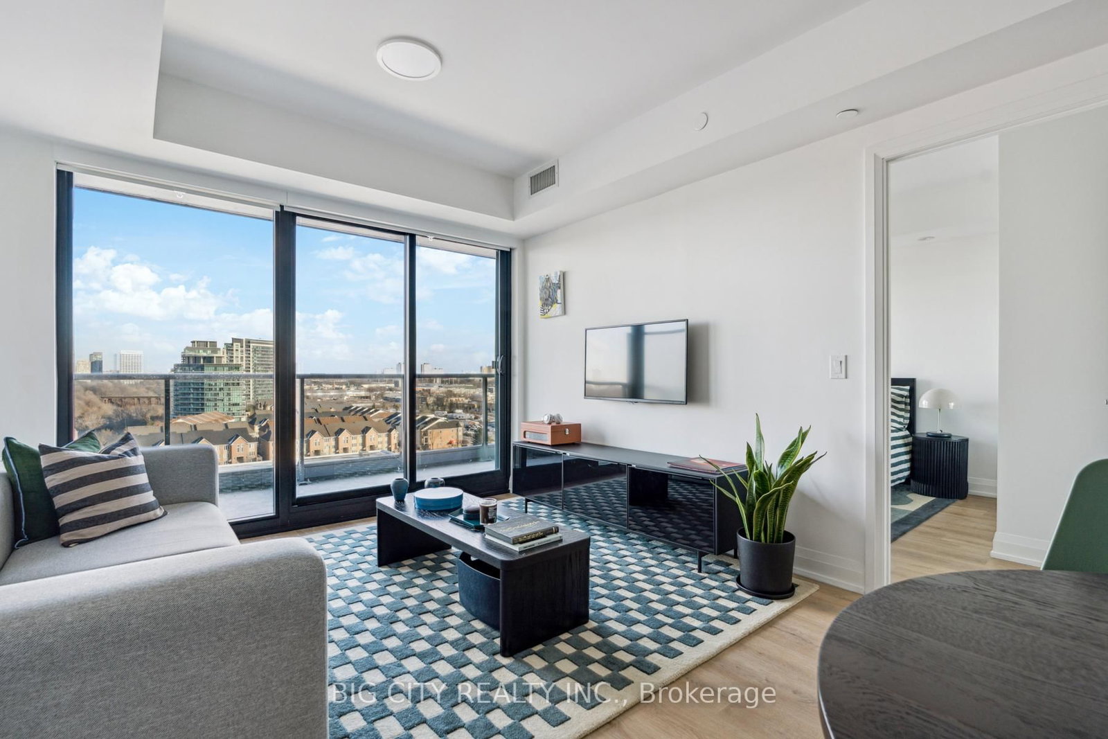 Photo 8 of 36 Brentcliffe Road, Unit 815