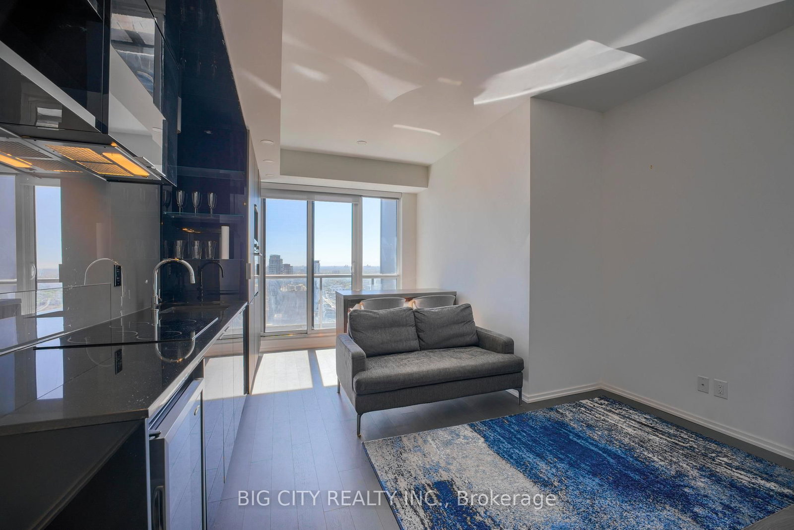 Photo 4 of 70 Temperance Street, Unit 4014