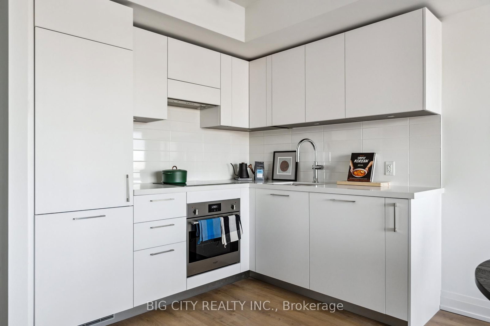 Photo 5 of 36 Brentcliffe Road, Unit 1509