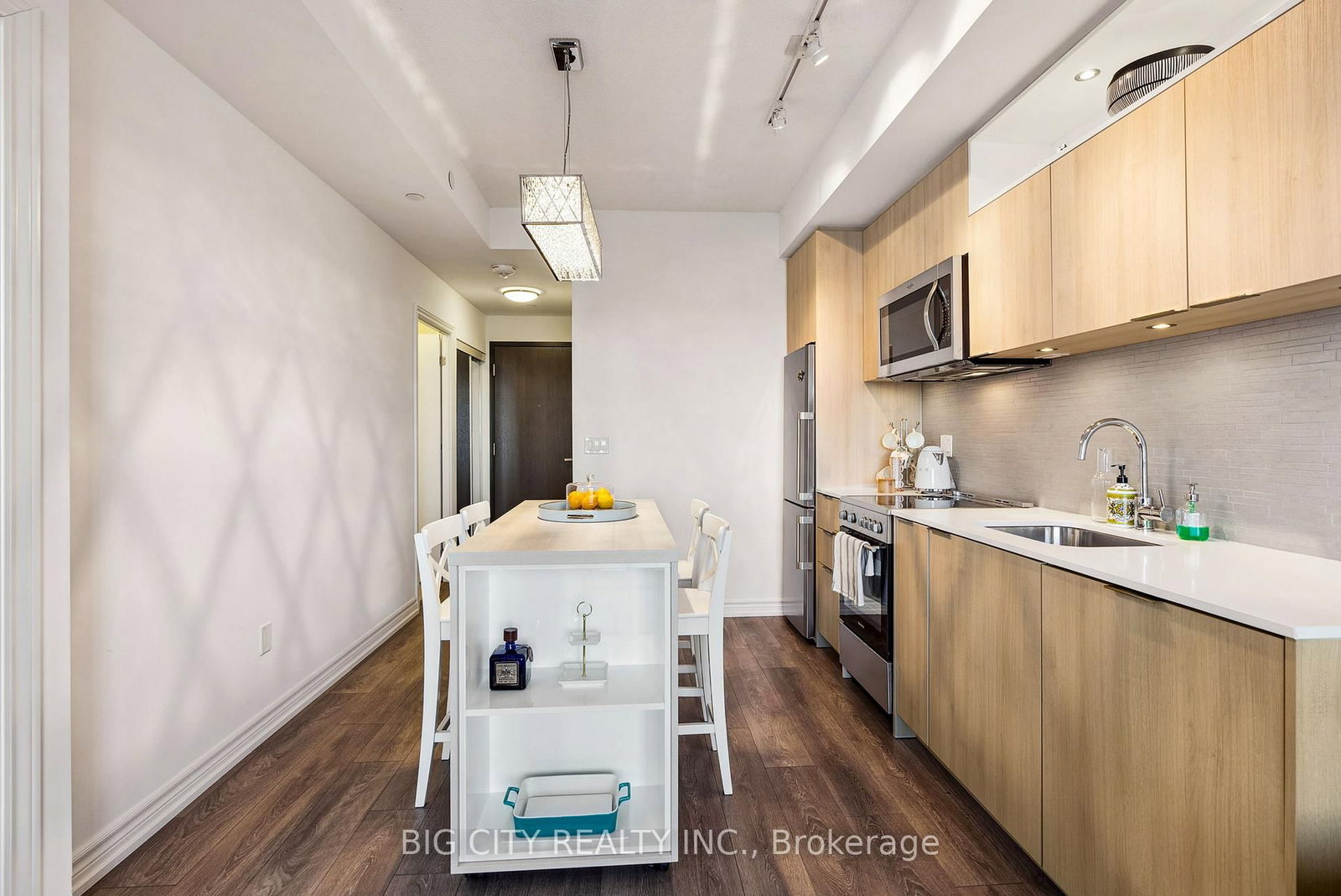 Photo 9 of 50 Forest Manor Road, Unit 1004