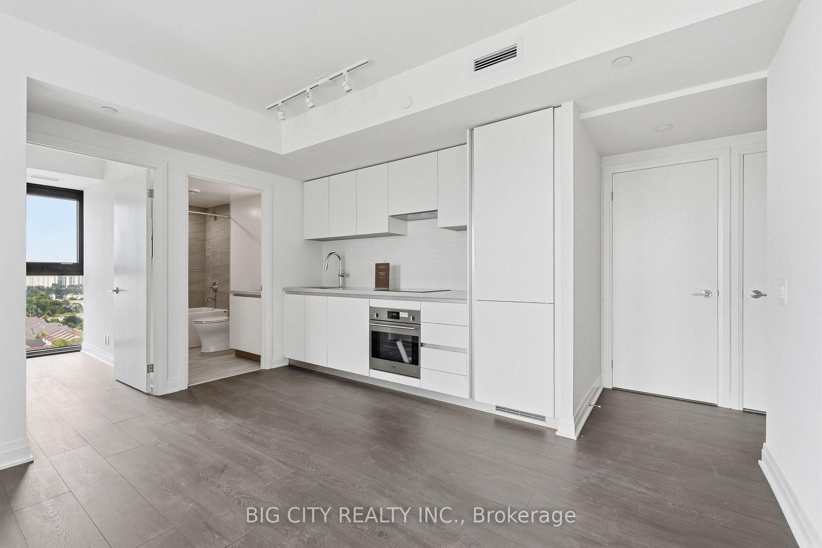 Photo 3 of 25 Frederick Todd Way, Unit 1807