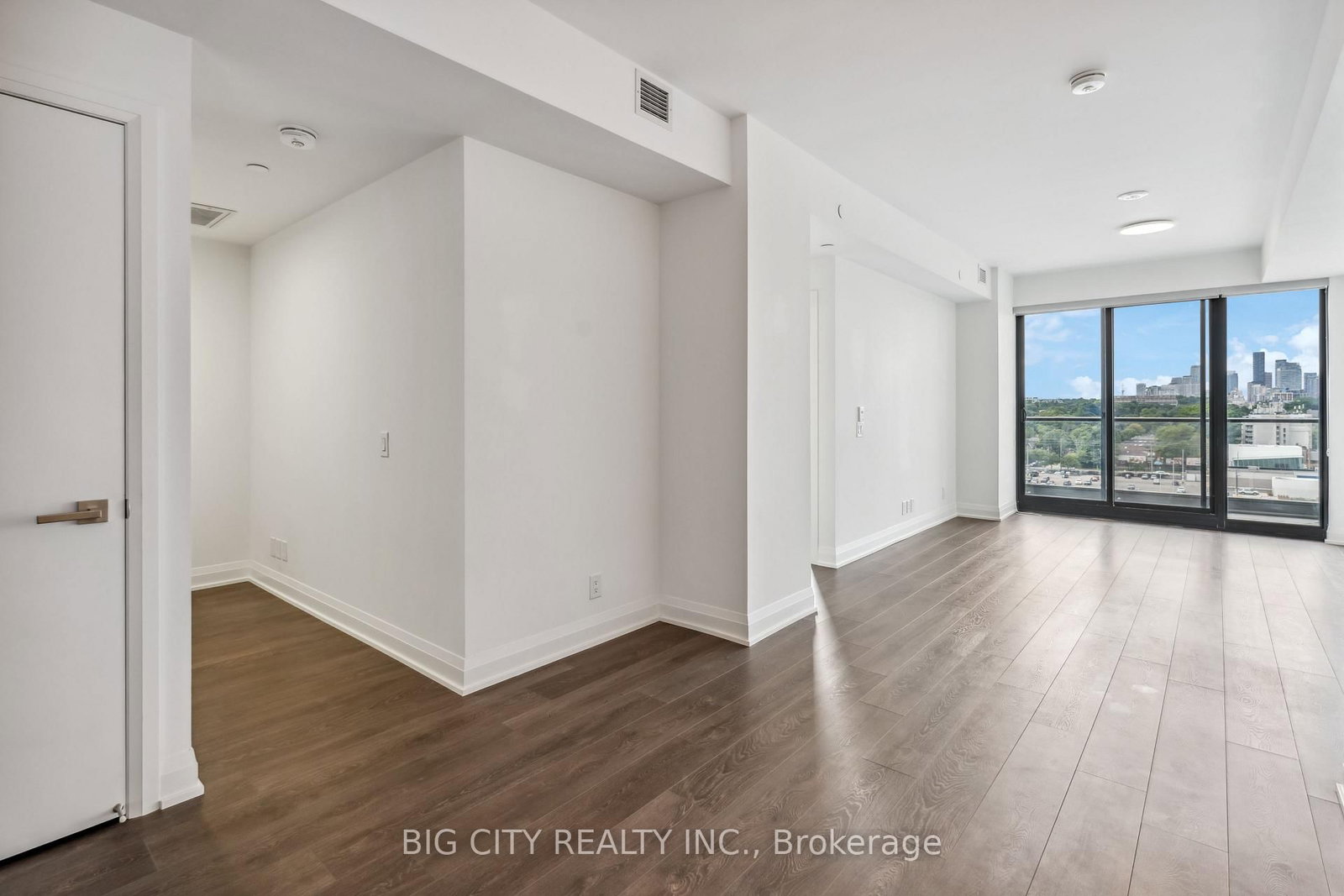 Photo 8 of 33 Frederick Todd Way, Unit 905