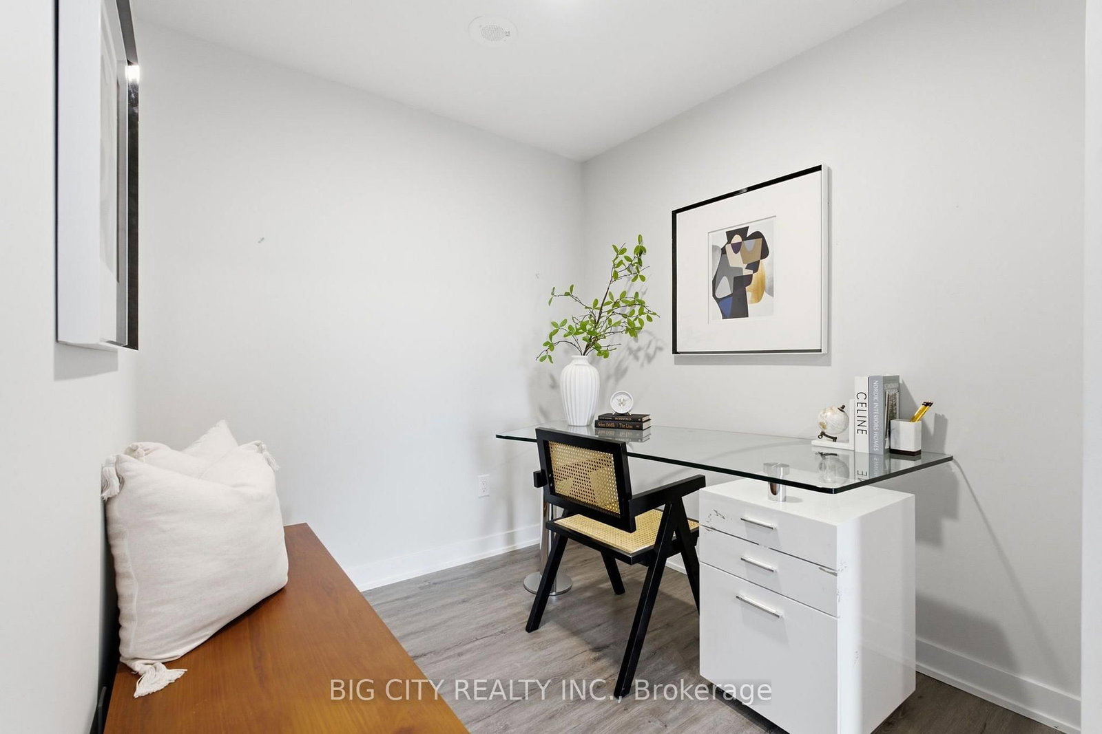 Photo 7 of 1 Cardiff Road, Unit 1006