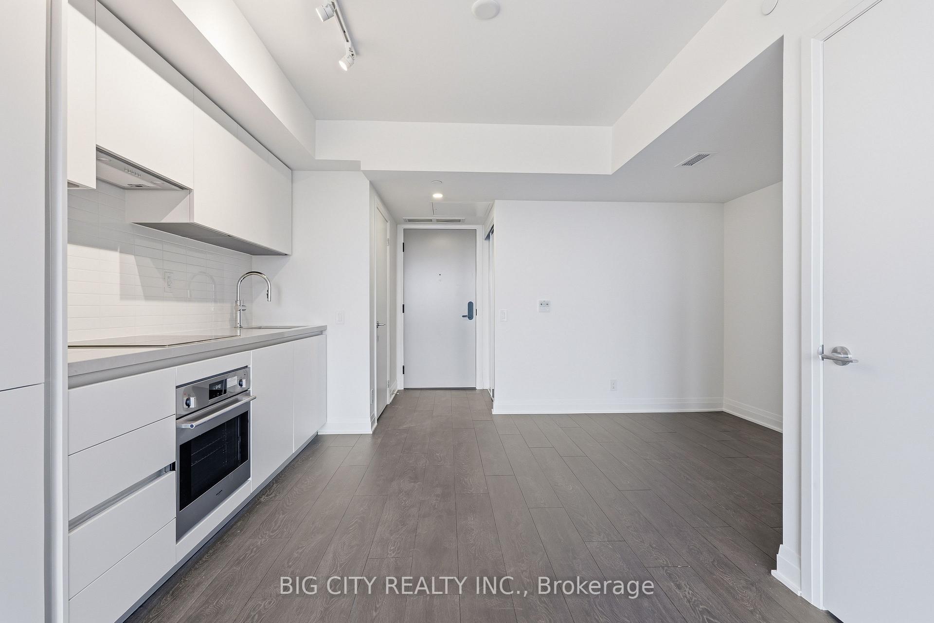 Photo 6 of 25 Frederick Todd Way, Unit 1908