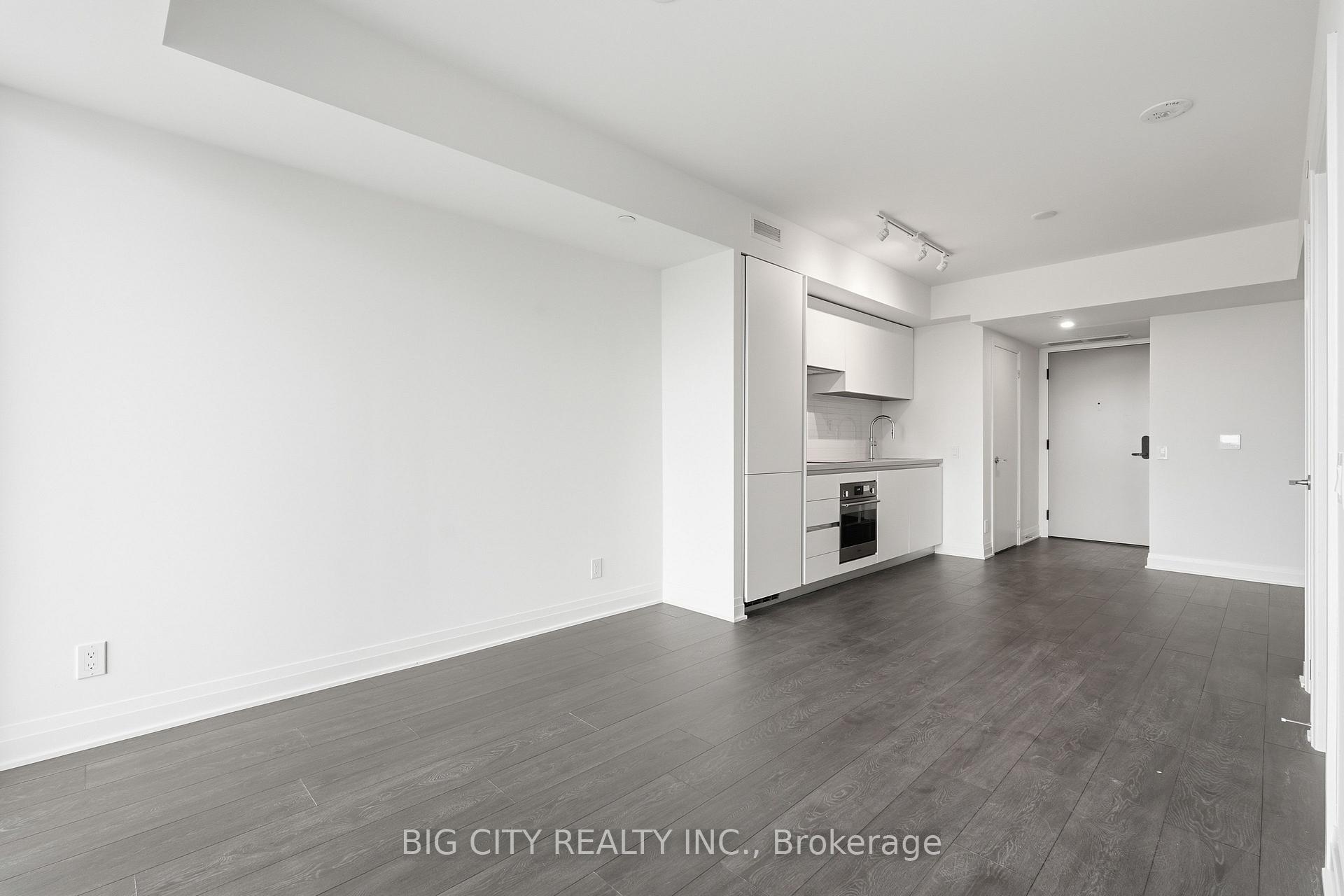 Photo 10 of 25 Frederick Todd Way, Unit 1908