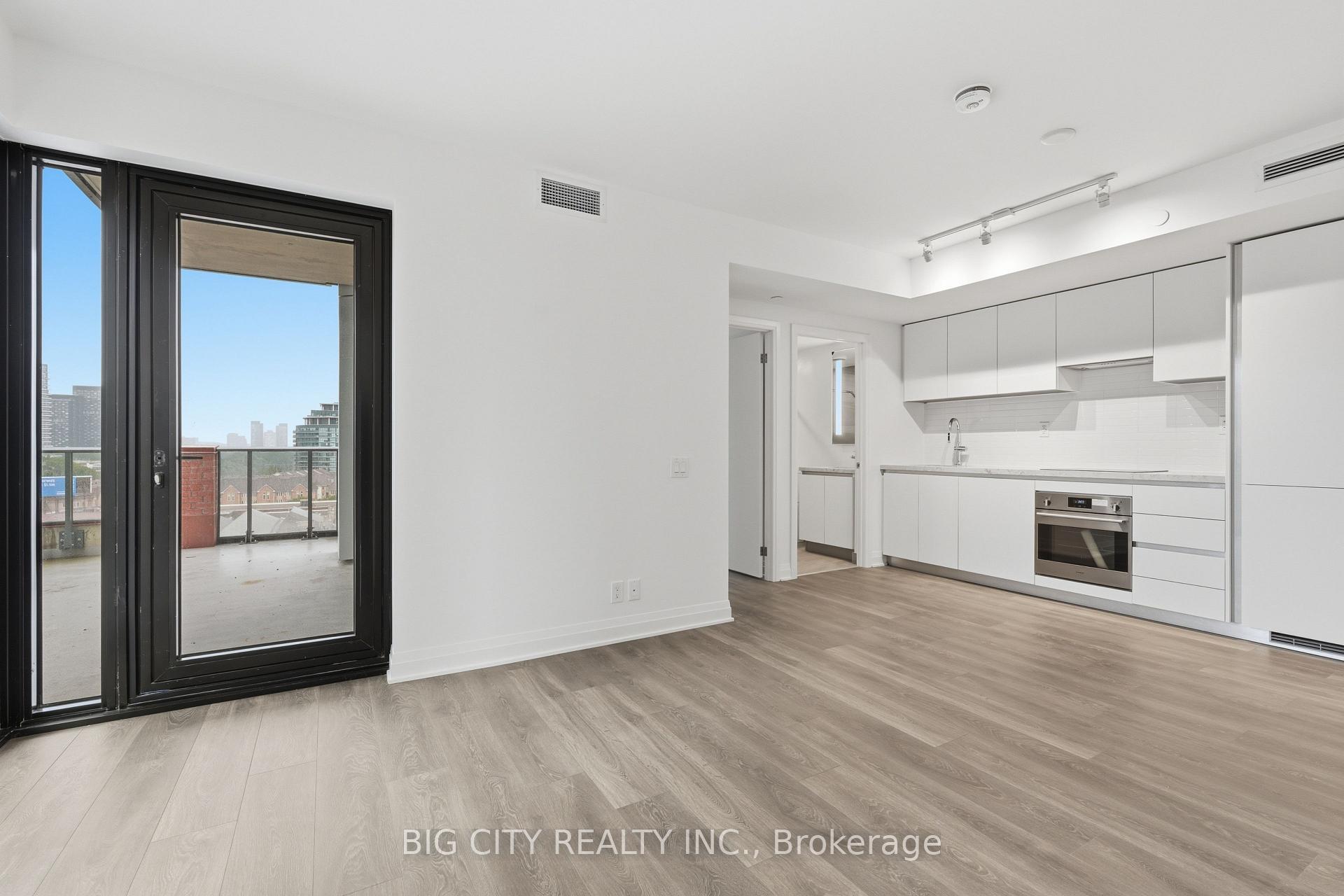 Photo 11 of 25 Frederick Todd Way, Unit 707