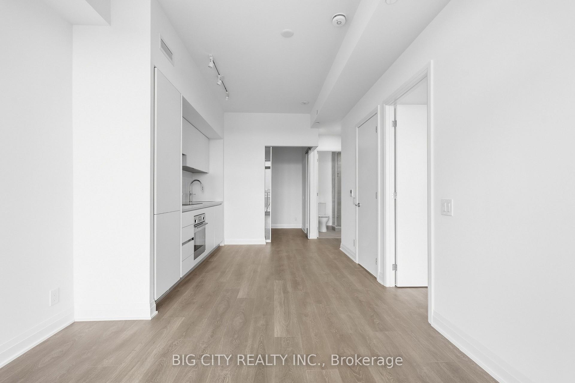 Photo 11 of 25 Frederick Todd Way, Unit 1011