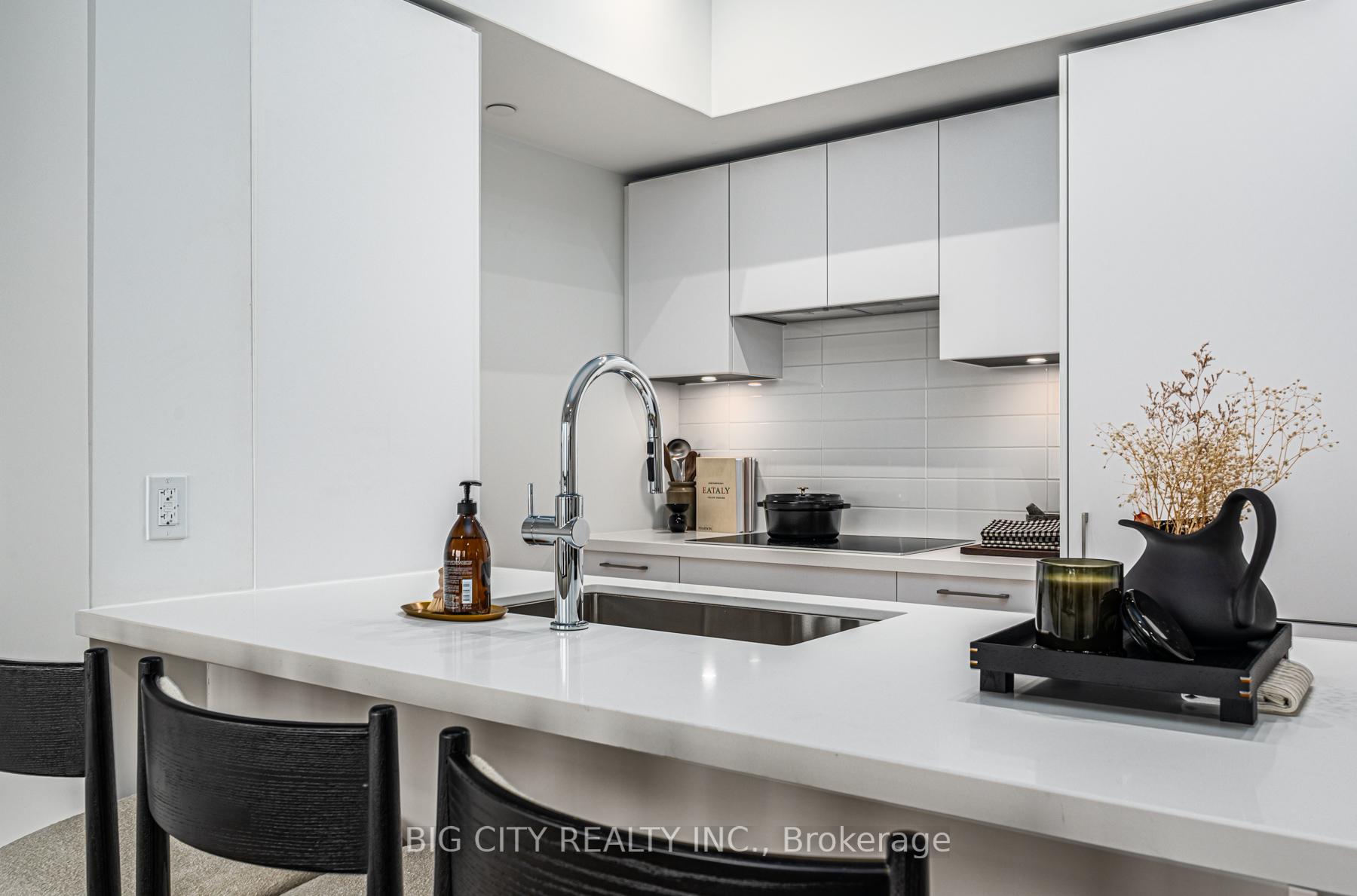 Photo 18 of 36 Brentcliffe Road, Unit 315
