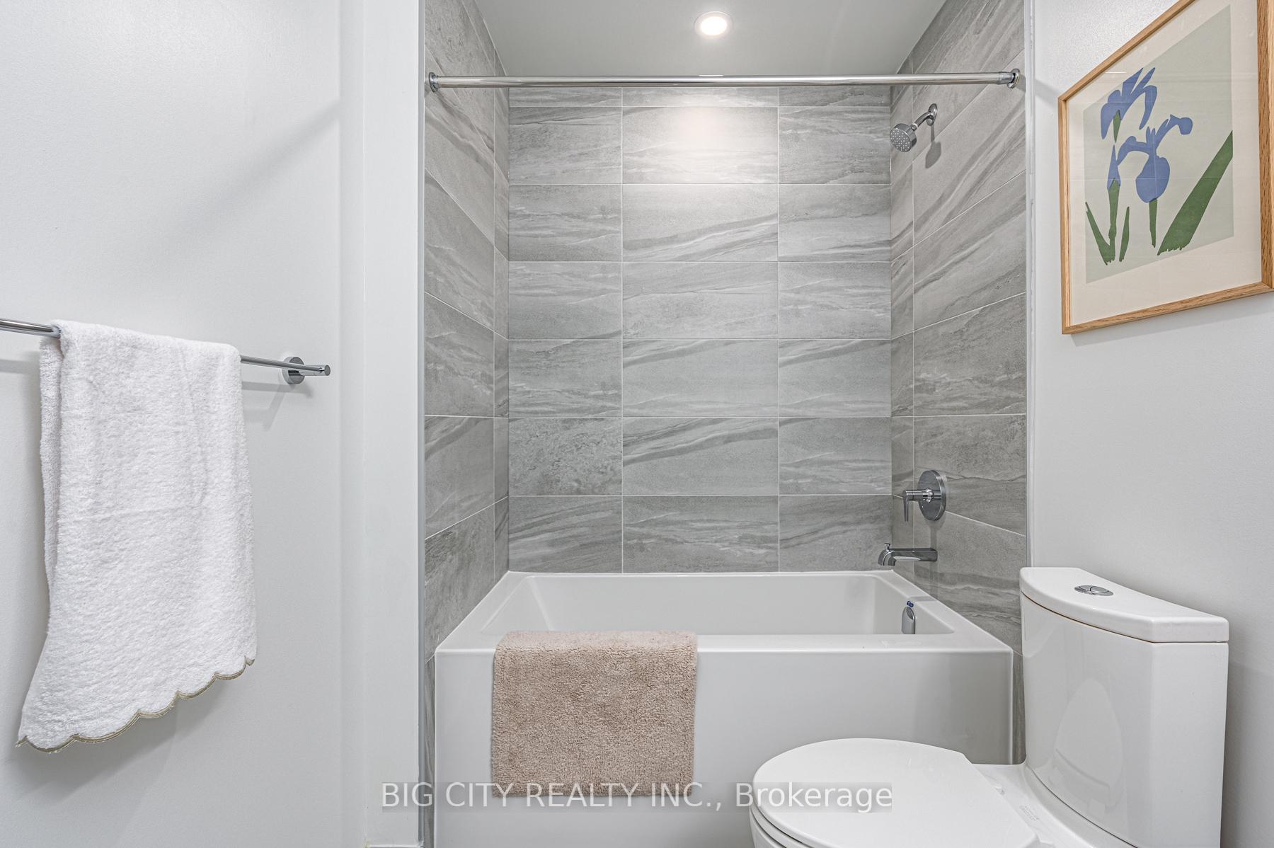 Photo 25 of 36 Brentcliffe Road, Unit 315