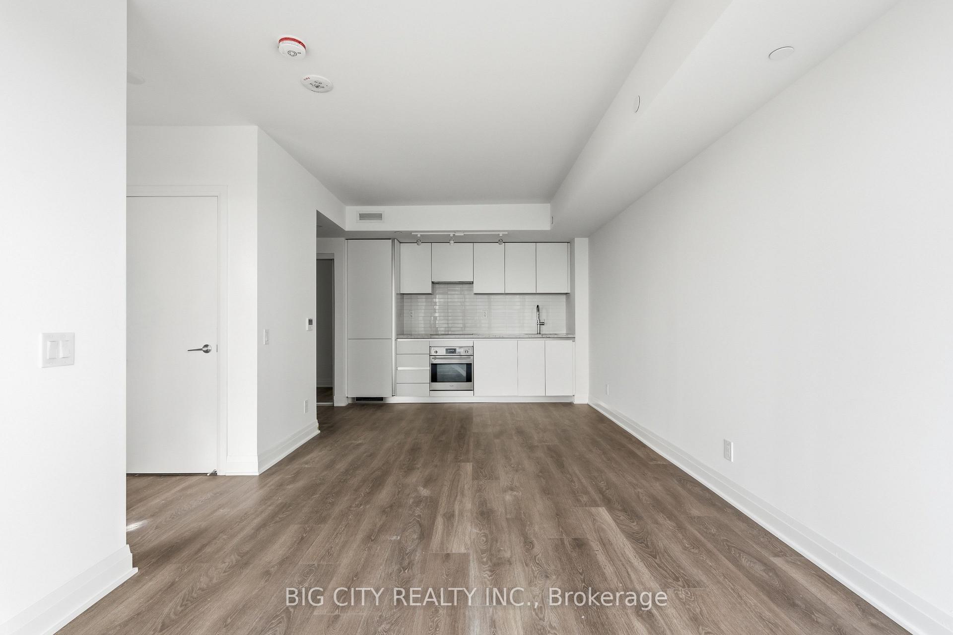 Photo 11 of 25 Frederick Todd Way, Unit 1906