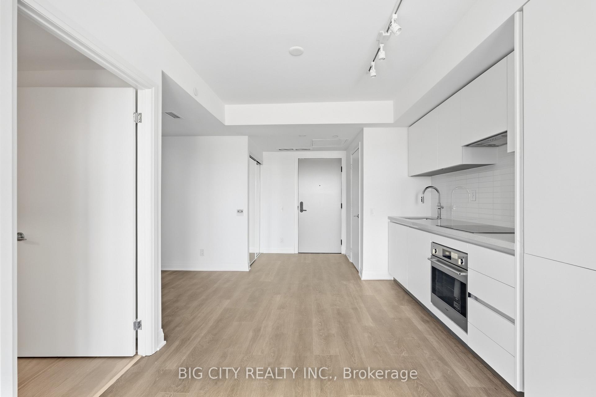 Photo 4 of 25 Frederick Todd Way, Unit 1809