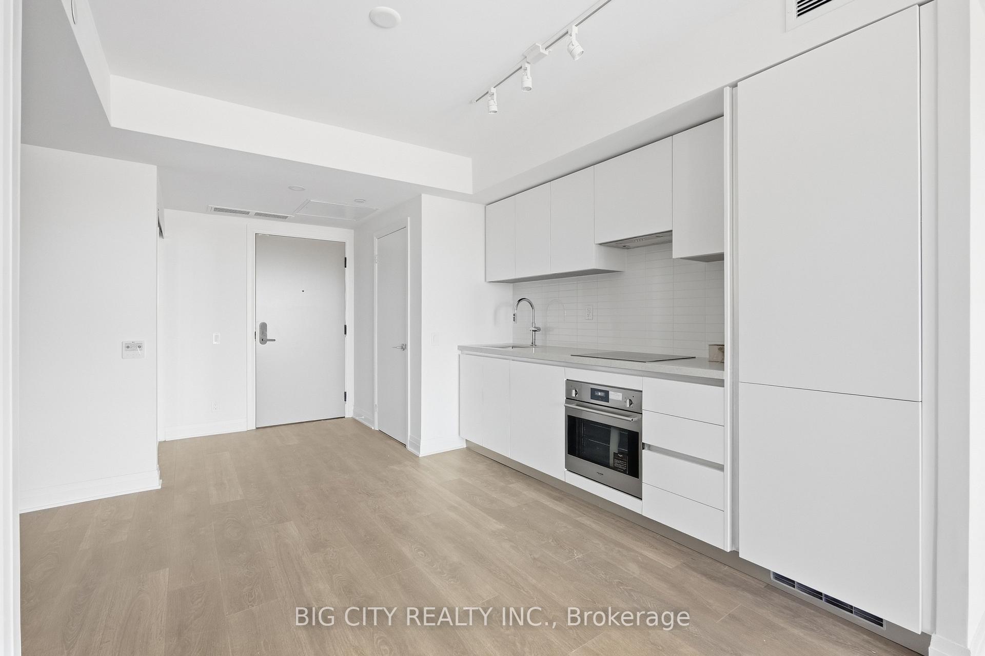 Photo 5 of 25 Frederick Todd Way, Unit 1809